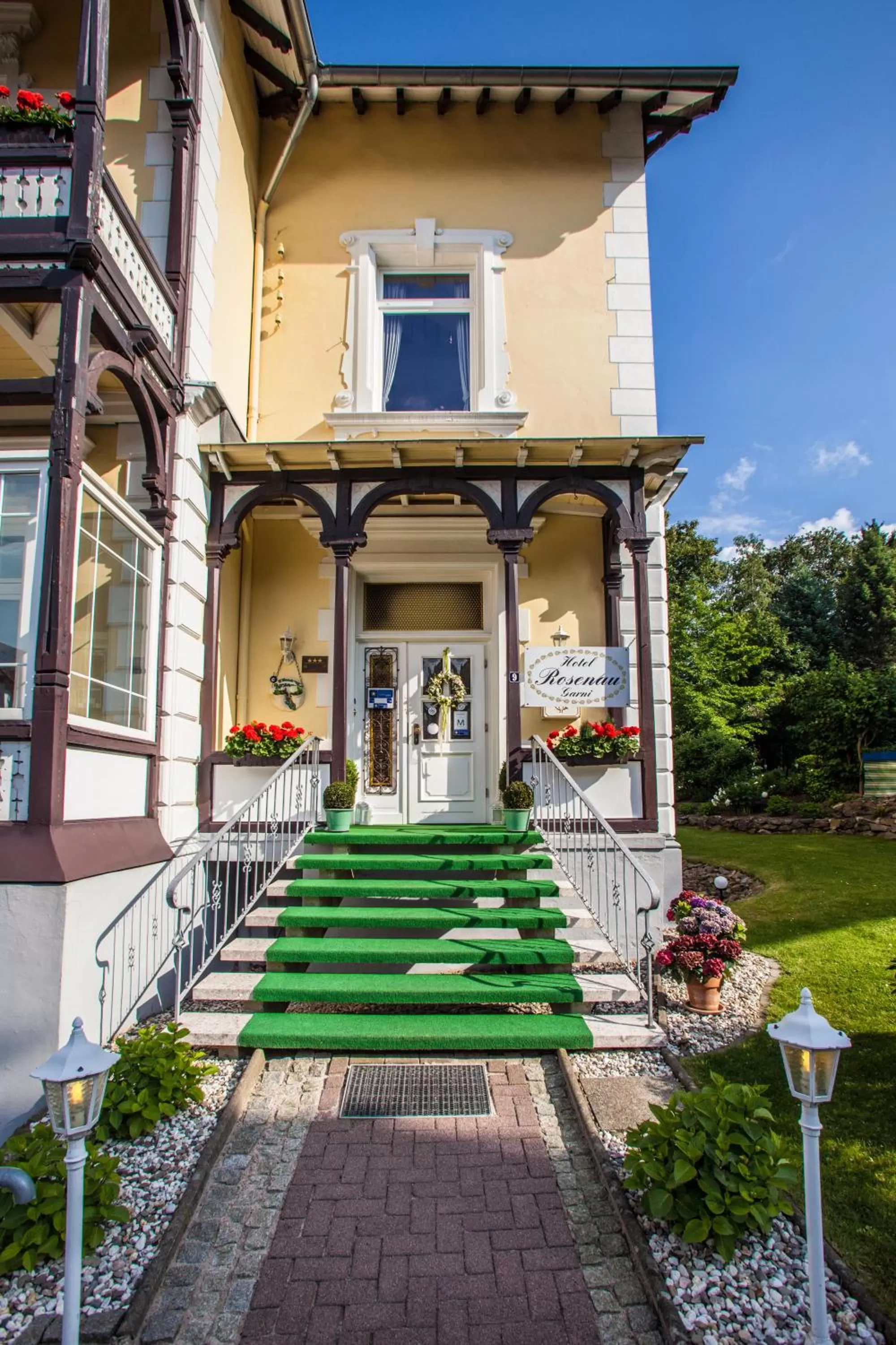 Facade/entrance in Hotel Rosenau