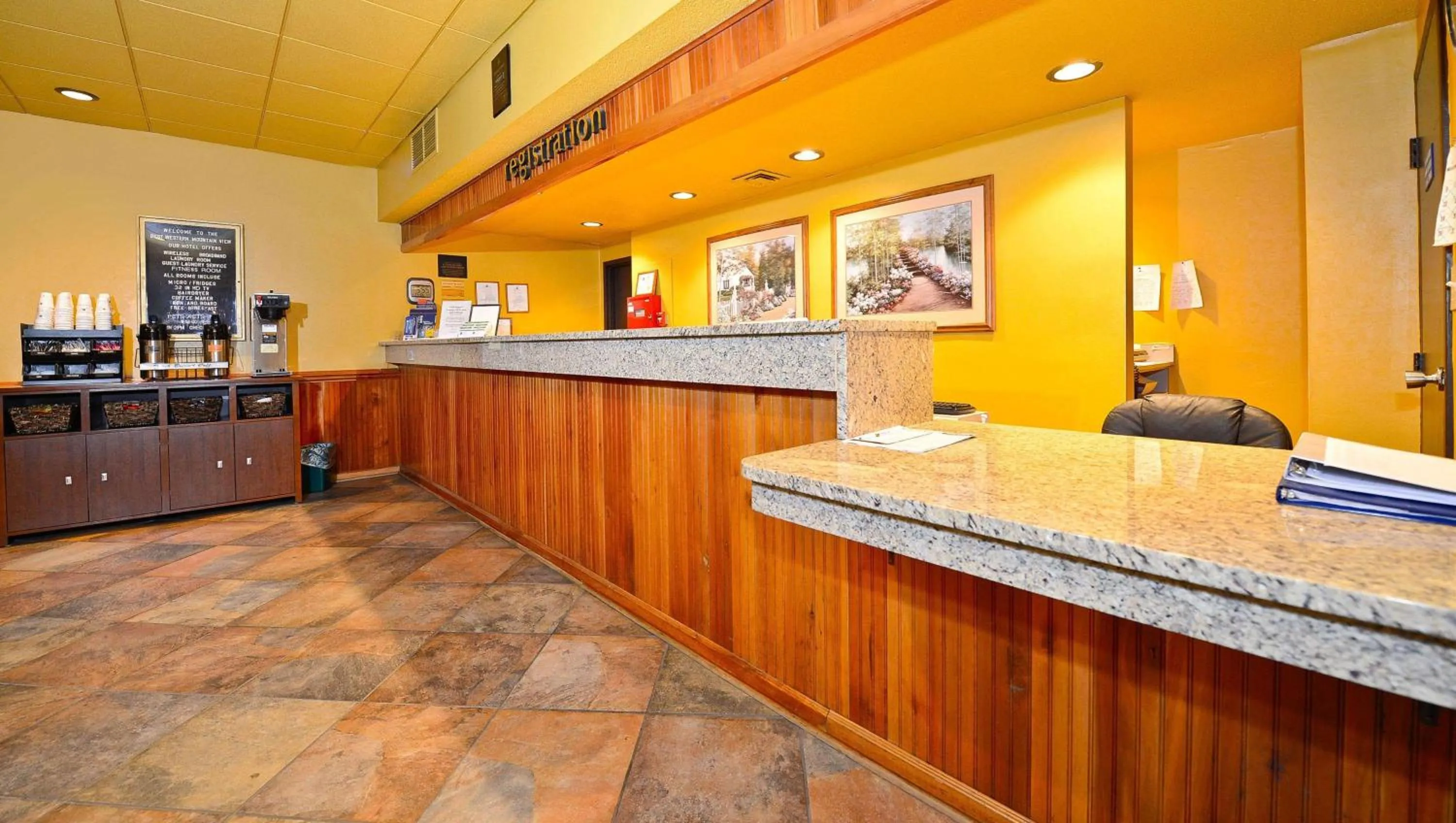 Lobby or reception in Magnuson Hotel Mountain View