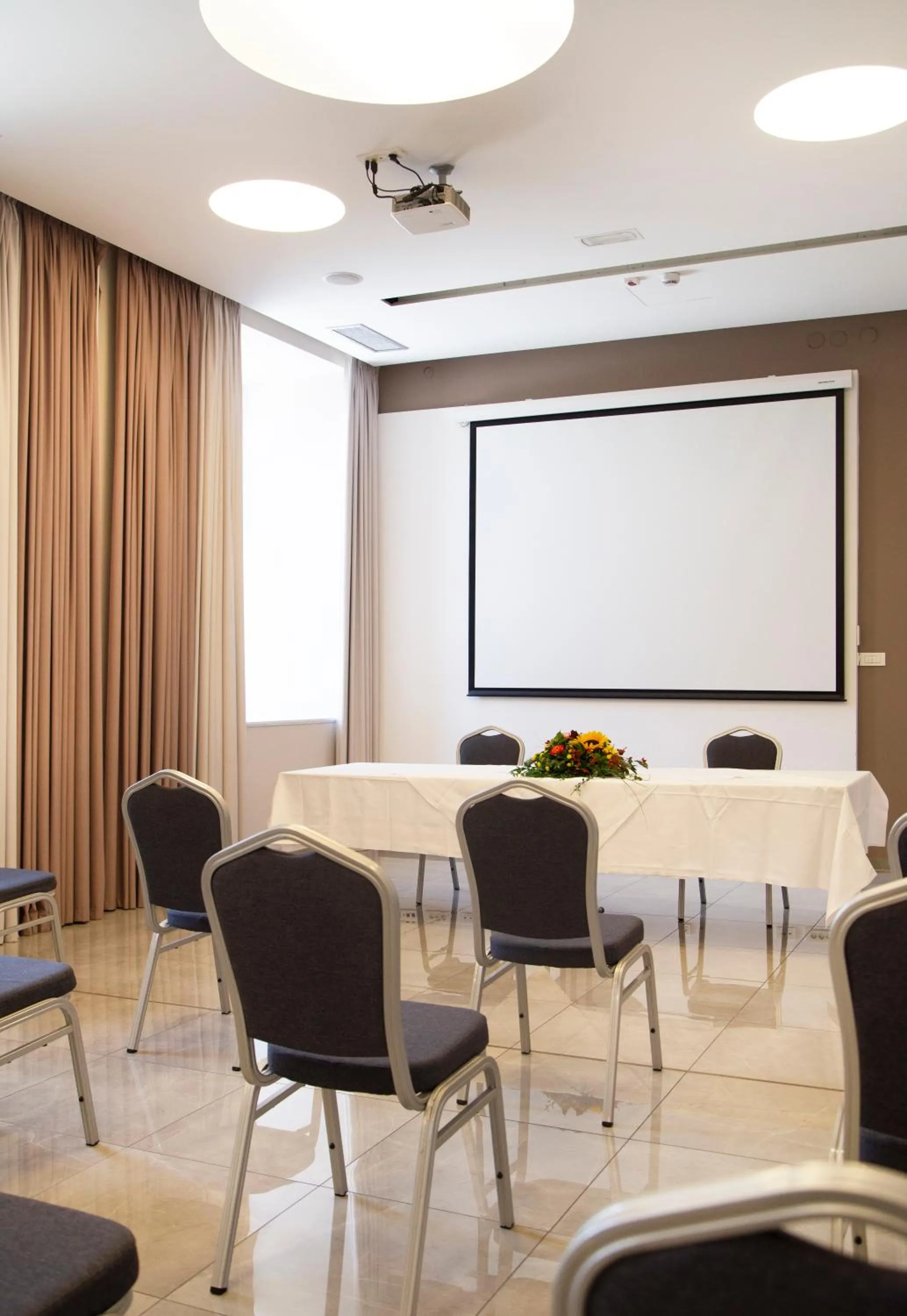 Banquet/Function facilities in Hotel Continental