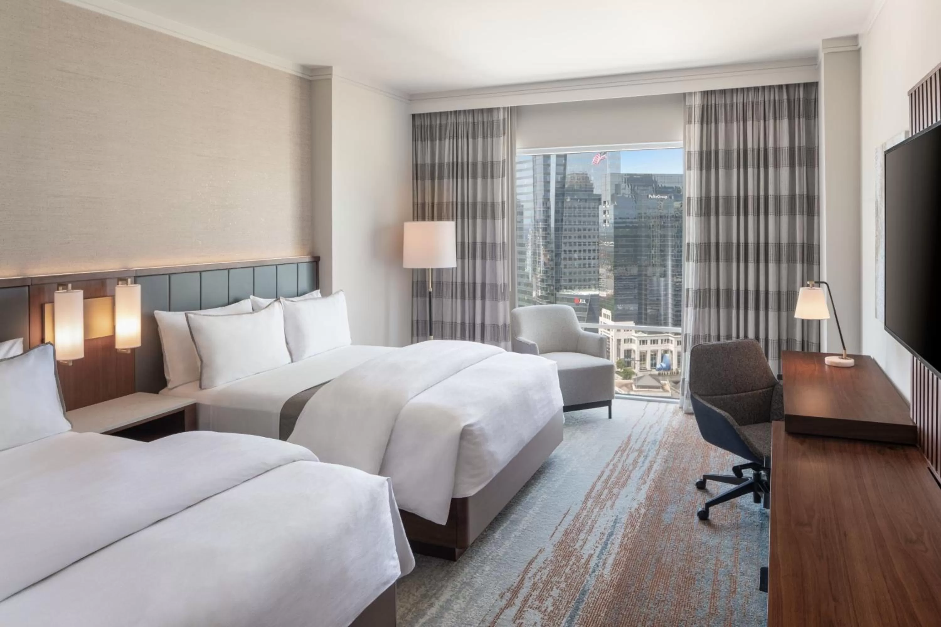 Photo of the whole room, Bed in The Westin Buckhead Atlanta