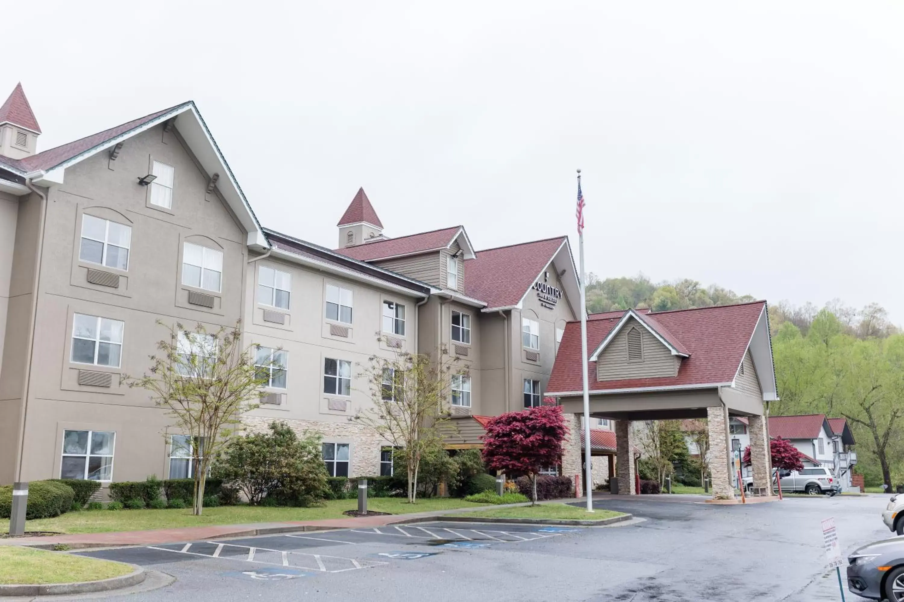 Property building in Country Inn & Suites by Radisson, Helen, GA Property building in Country Inn & Suites by Radisson, Helen, GA