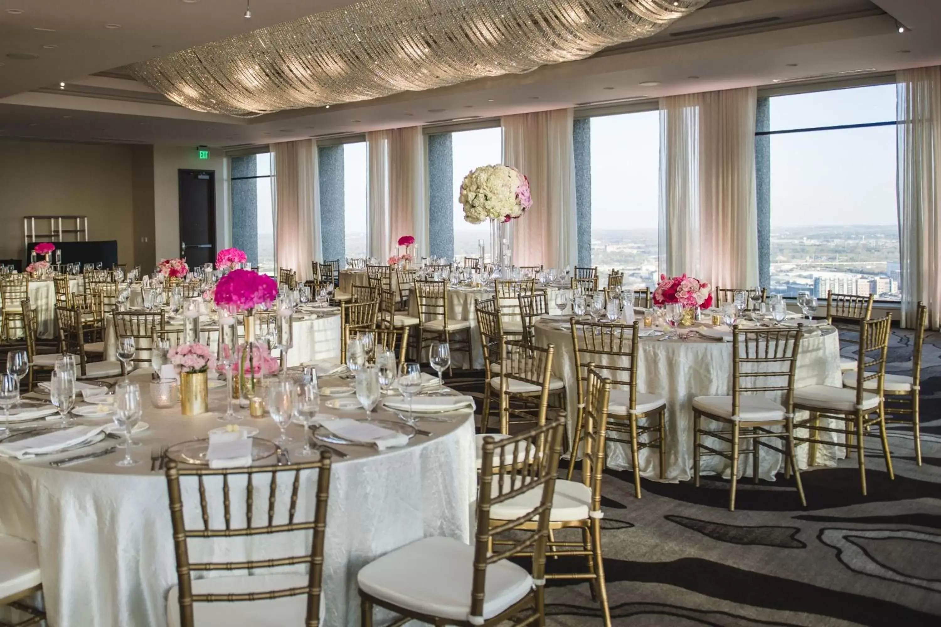 Banquet/Function facilities, Restaurant/Places to Eat in The Westin Dallas Downtown