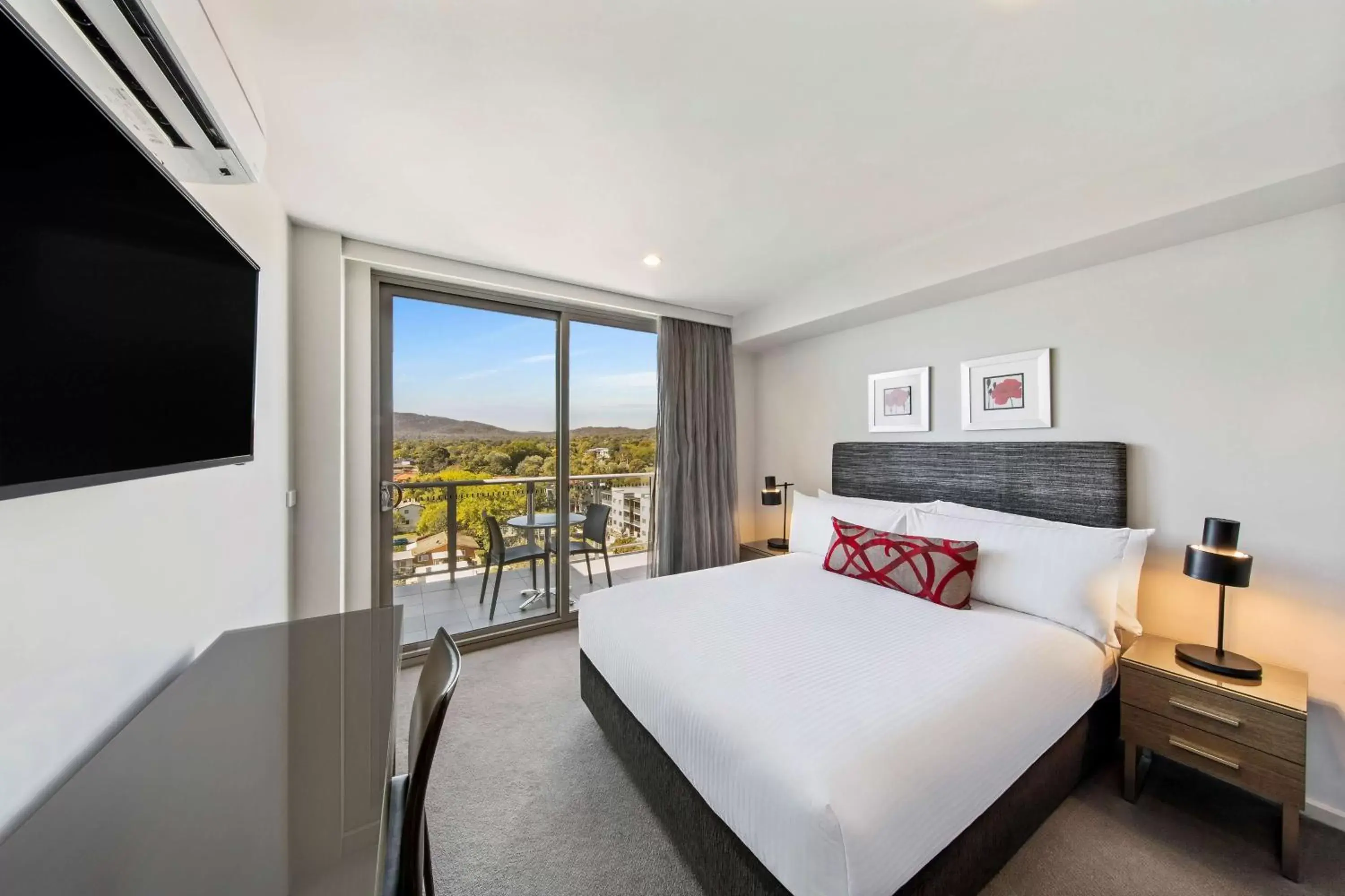 Bedroom in Adina Serviced Apartments Canberra Dickson