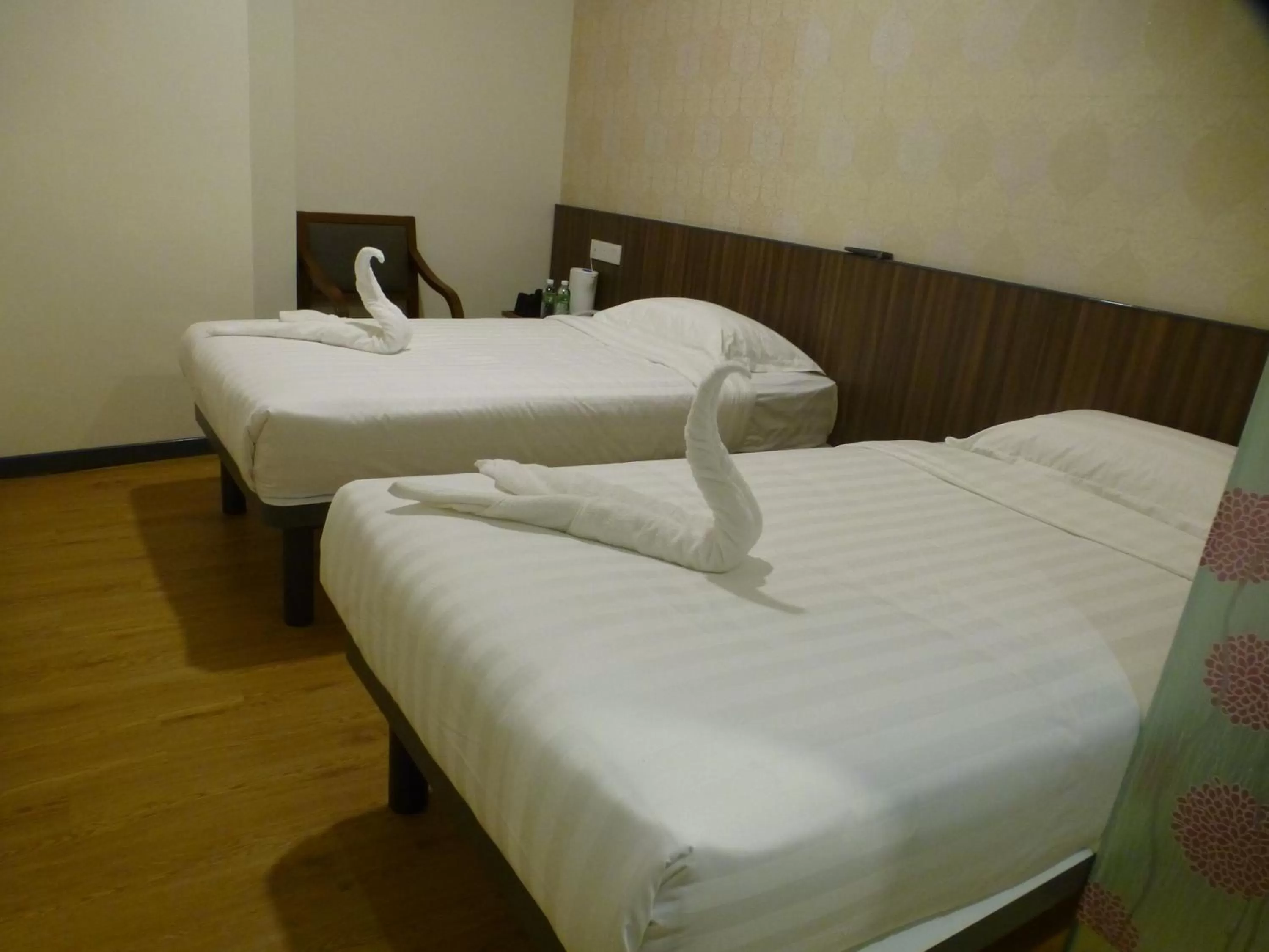 Bedroom, Bed in Hotel 138 @ Bestari