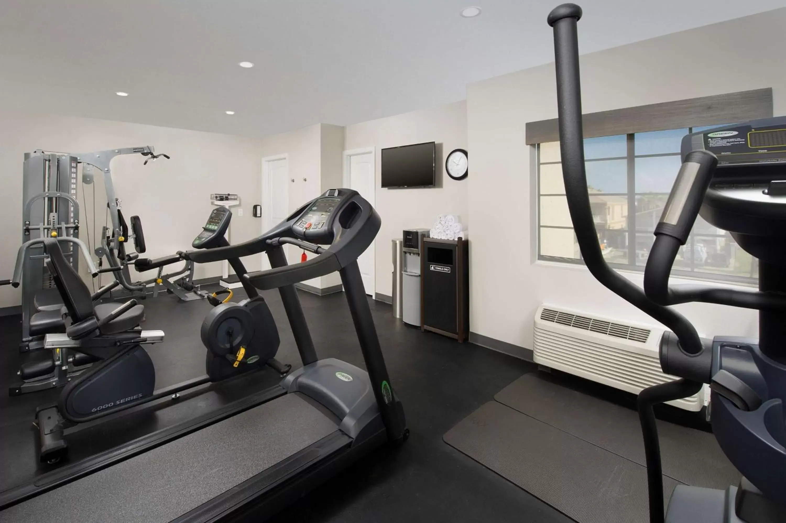 Fitness centre/facilities, Fitness Center/Facilities in Best Western Beachside Inn