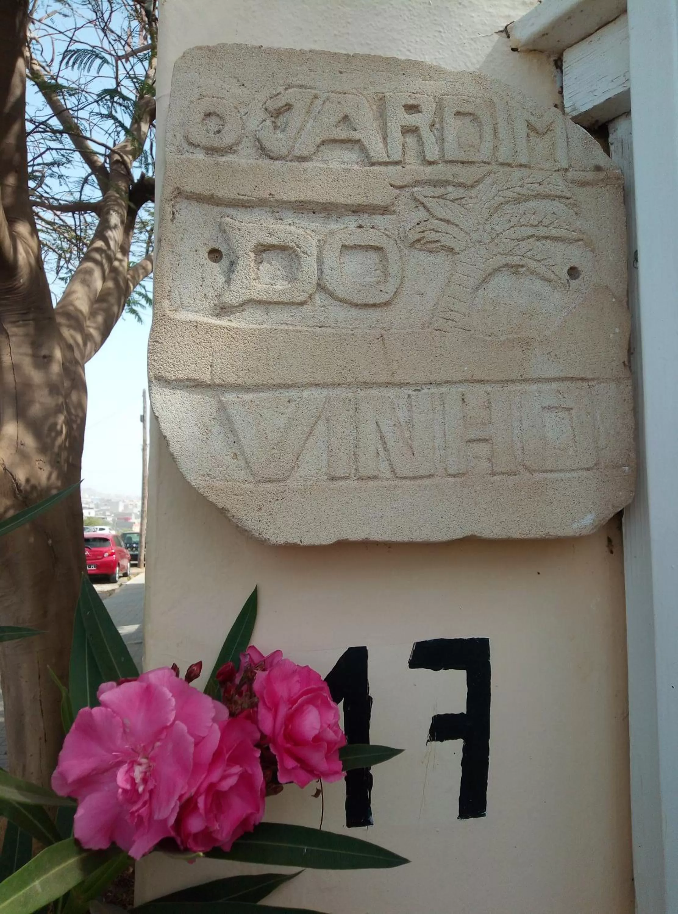 Property building in O Jardim do Vinho, AC