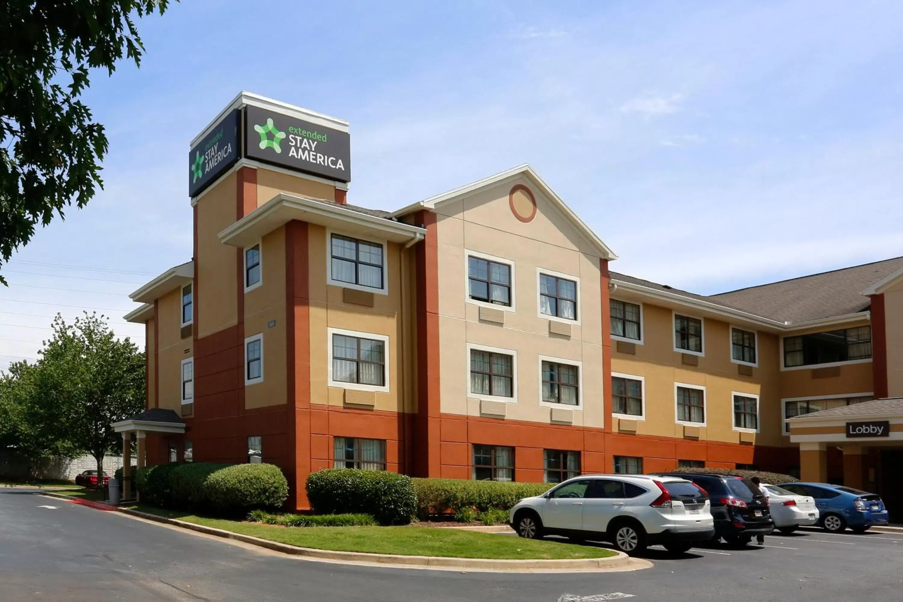 Property building in Extended Stay America Suites - Atlanta - Kennesaw Town Center