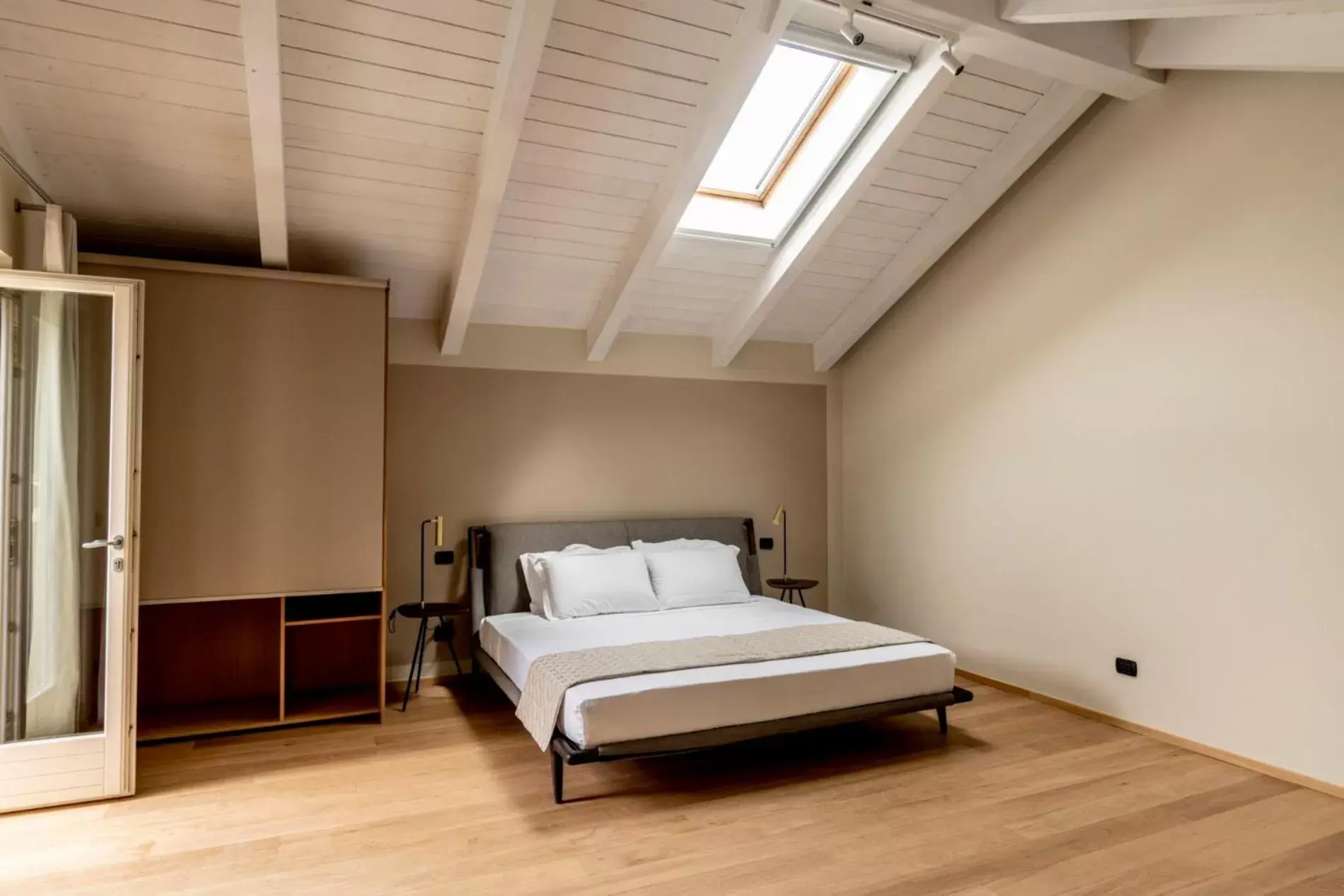 Bed in Parco Reala // Rural - Luxury - Rooms