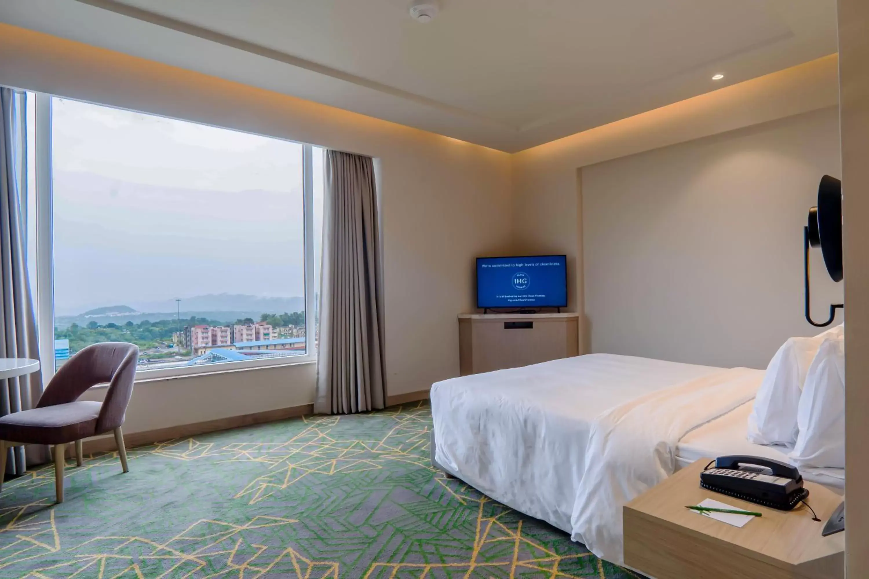 TV and multimedia in Holiday Inn Katra Vaishno Devi, an IHG Hotel