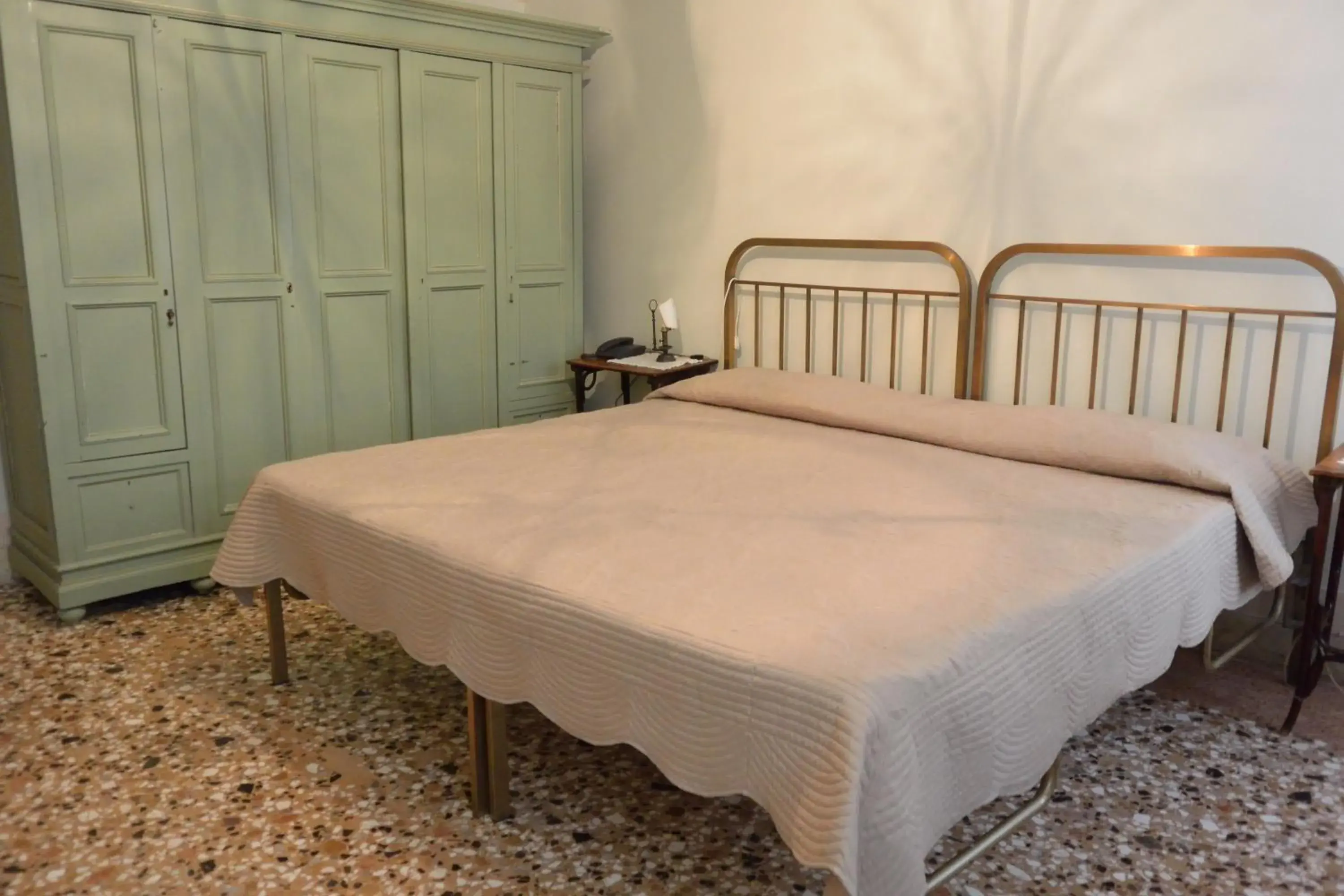 Bed in Pensione Seguso