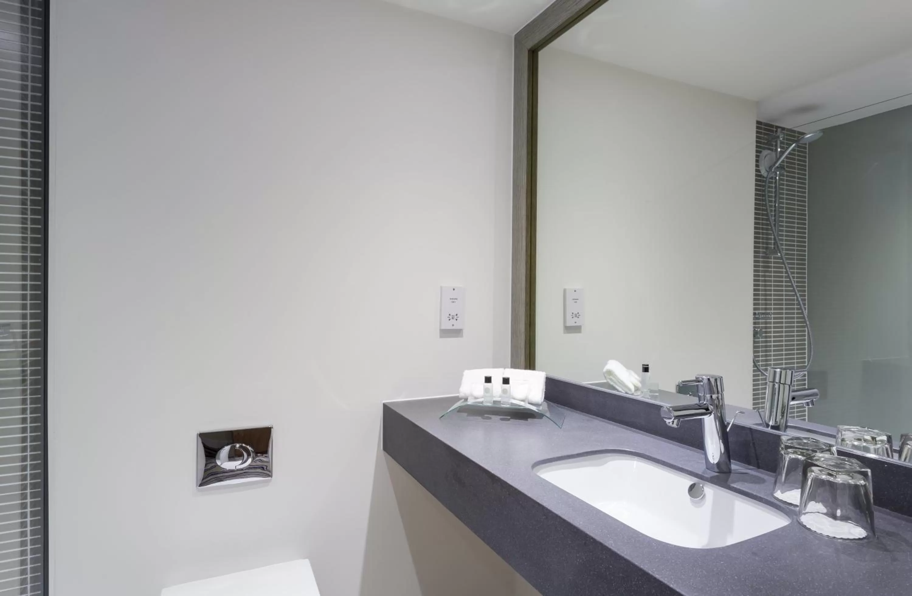 Bathroom in Holiday Inn Rugby-Northampton M1 Jct18 by IHG