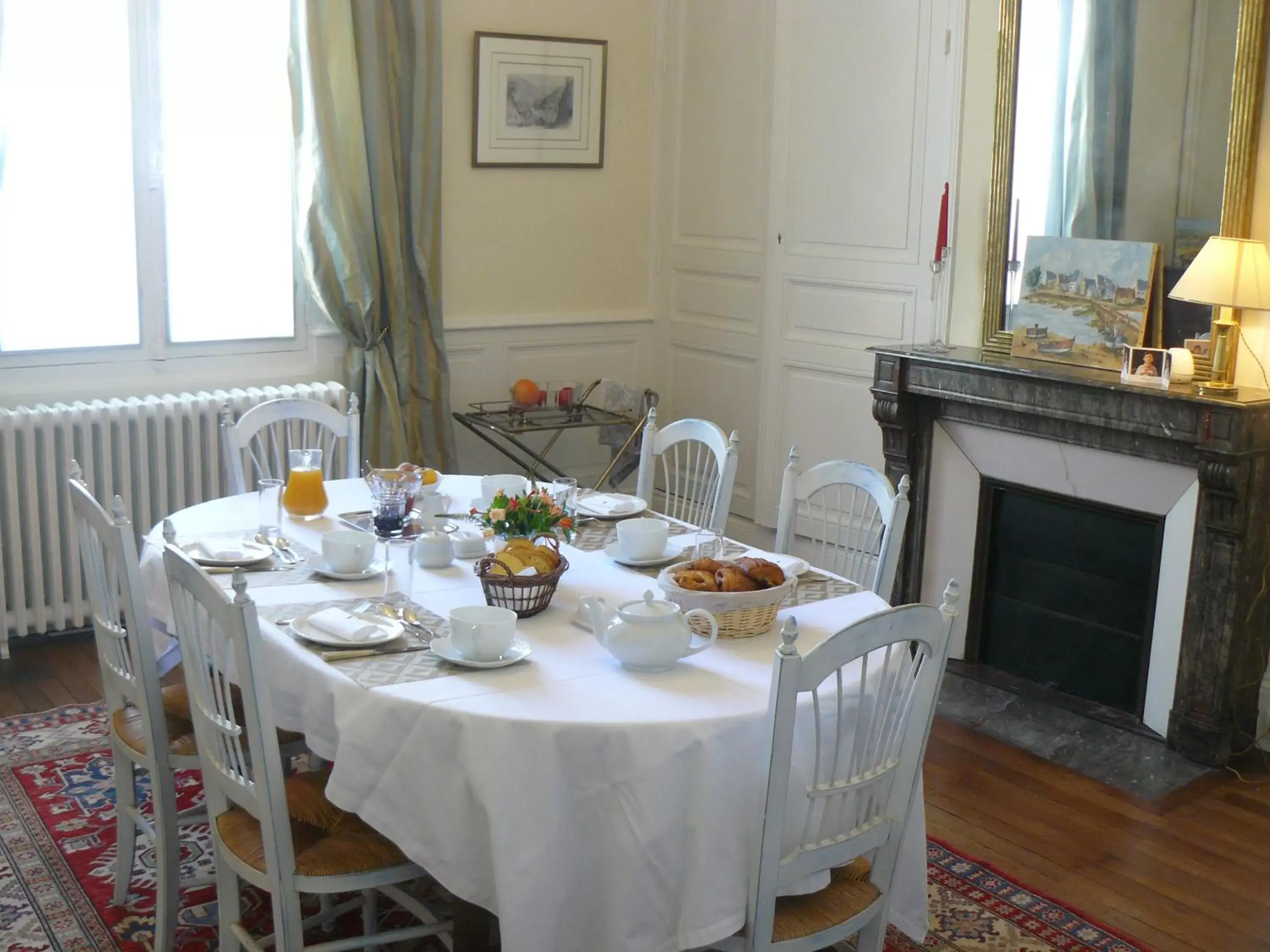 Continental breakfast, Restaurant/Places to Eat in La Maison de Saumur