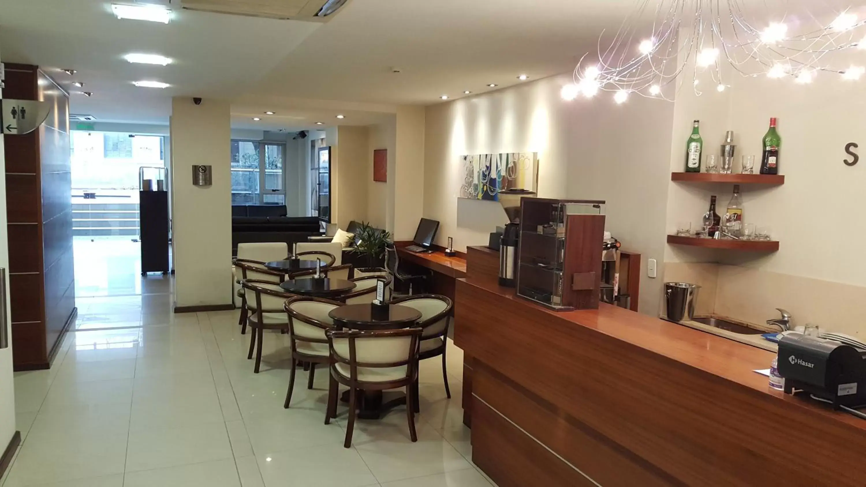 Lounge or bar, Restaurant/Places to Eat in Villaggio Hotel Boutique