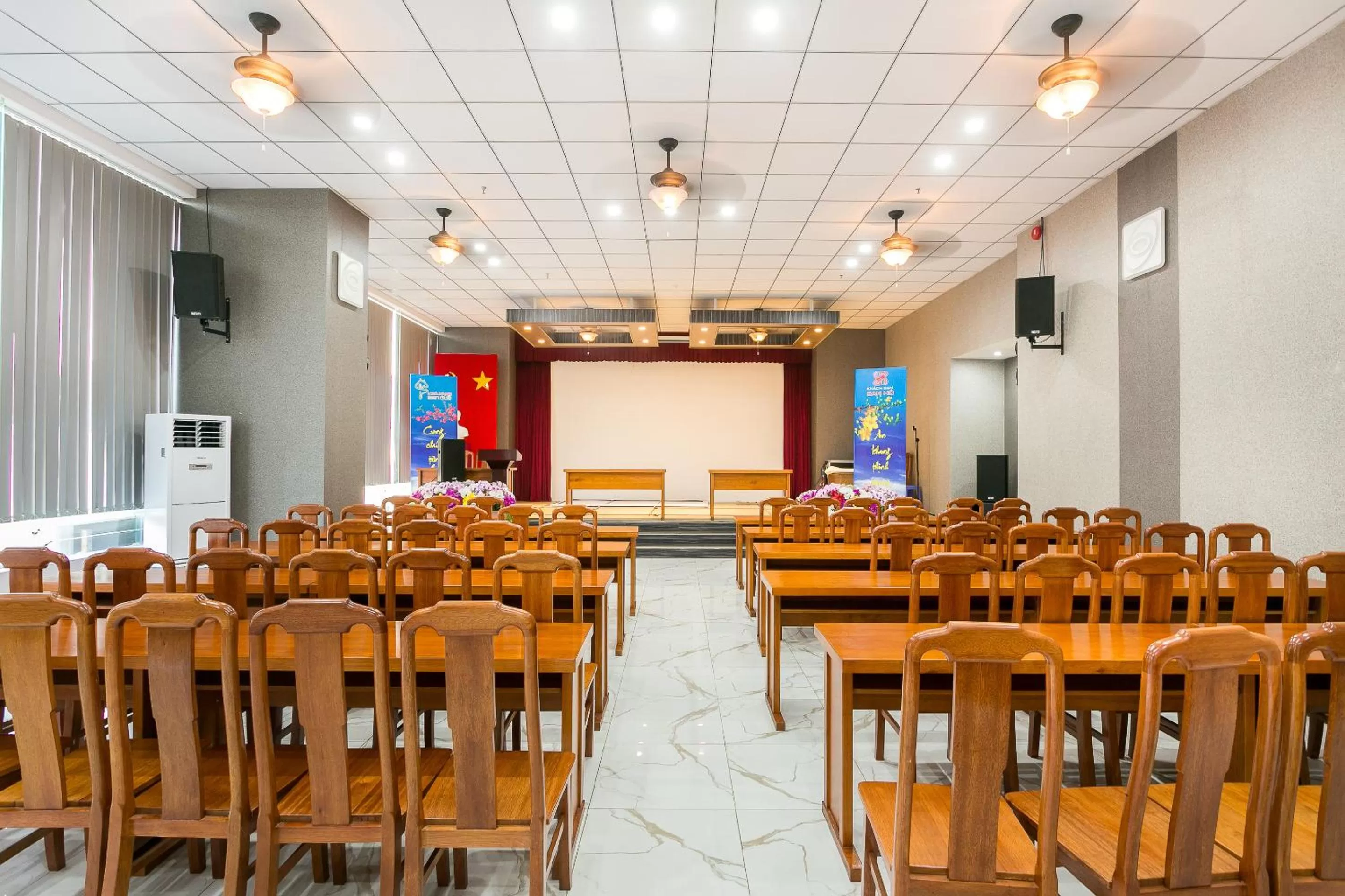Meeting/conference room in Khách sạn San Hô Vũng Tàu (Coral Hotel)