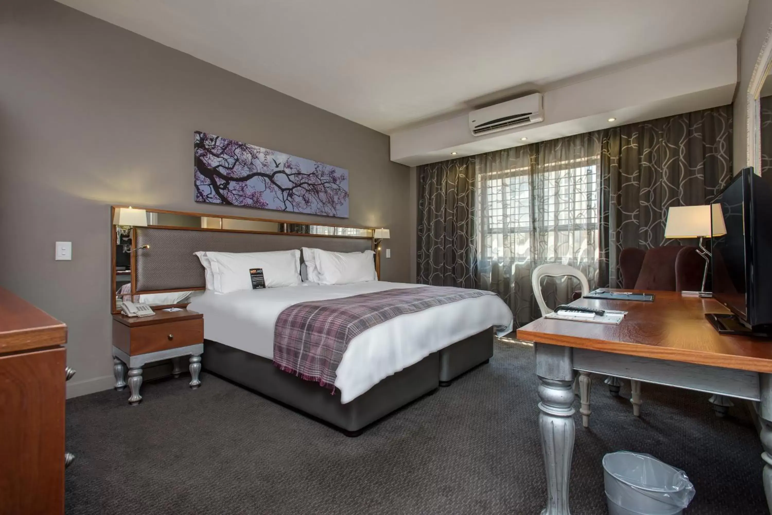 Photo of the whole room in ANEW Hotel Hatfield Pretoria