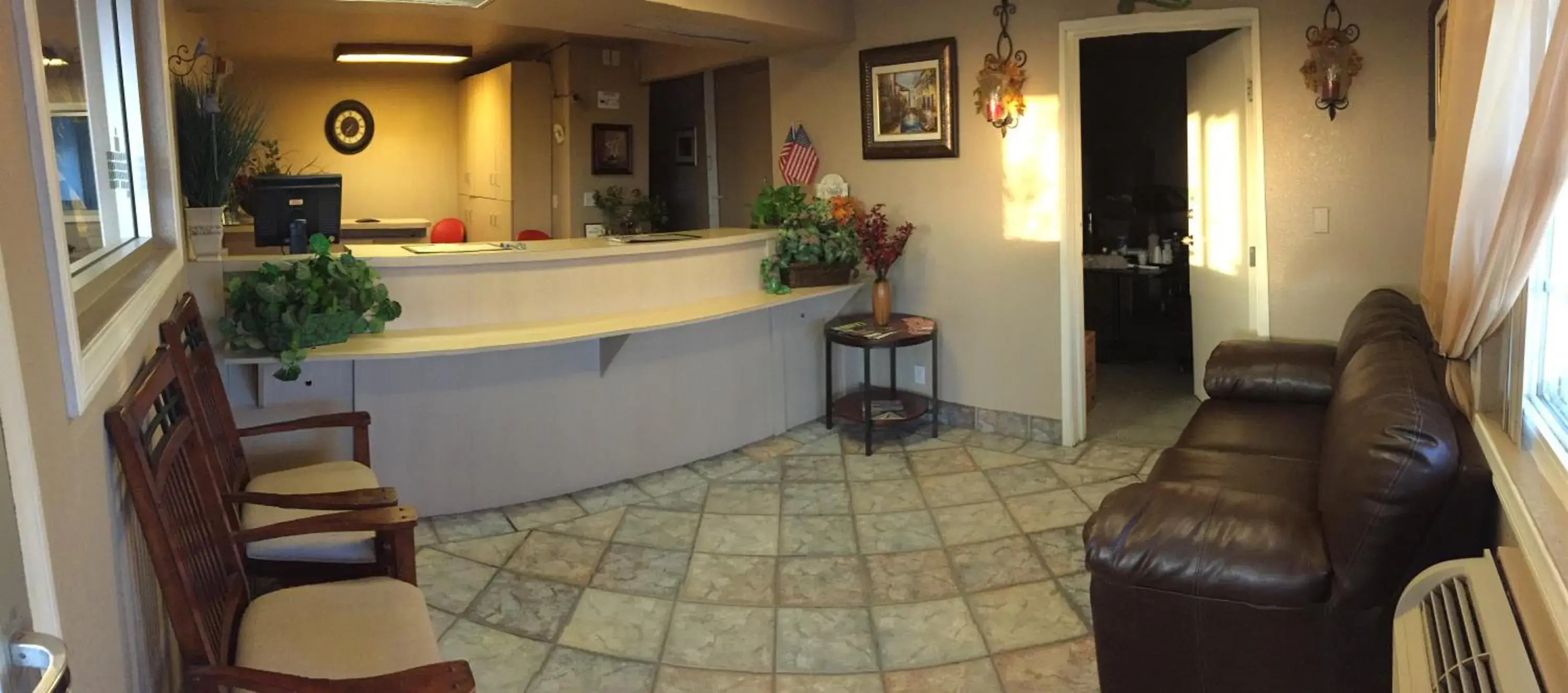 Property building in Hilltop Inn & Suites Property building in Hilltop Inn & Suites