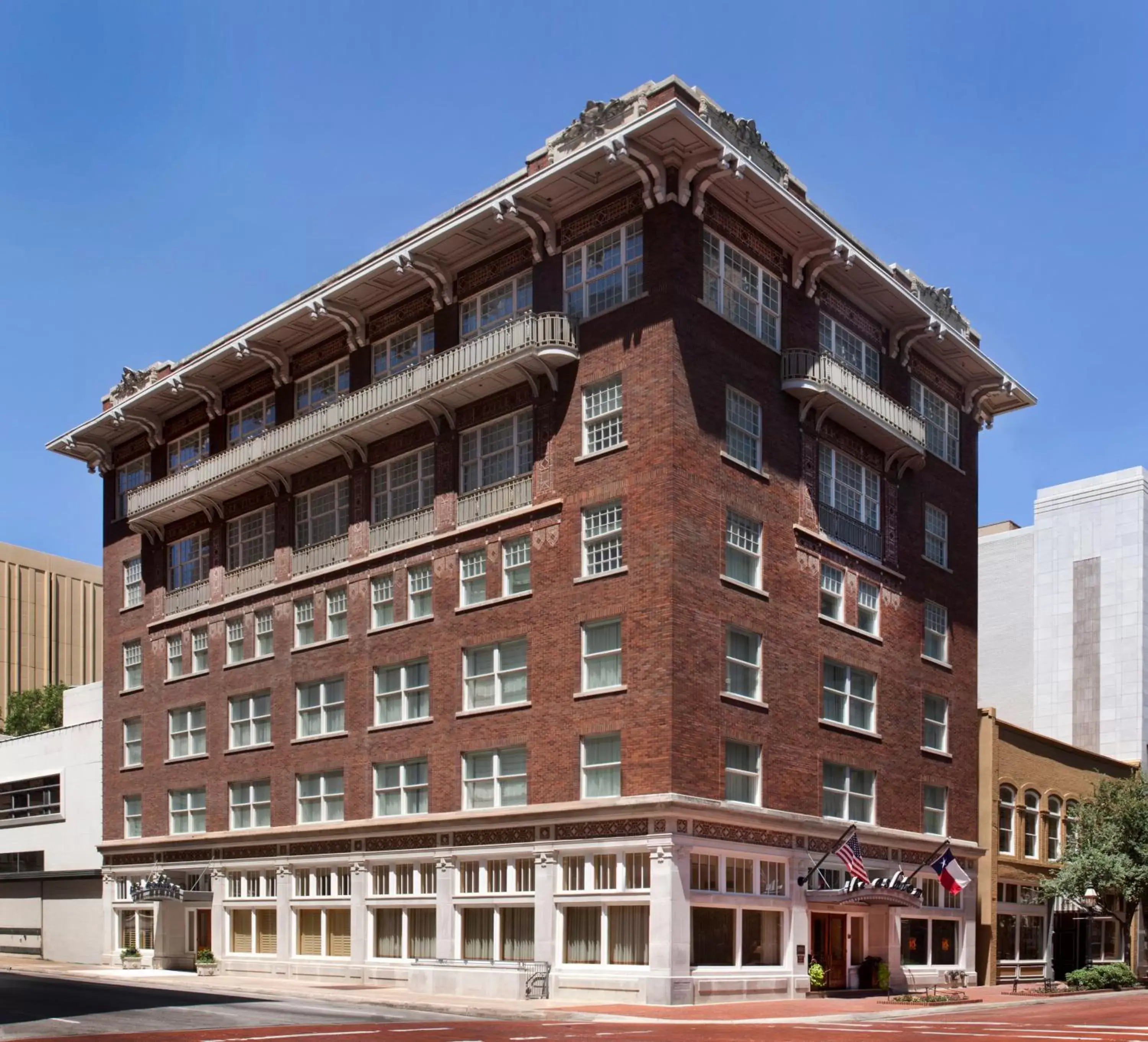 Facade/entrance, Property Building in The Ashton Hotel