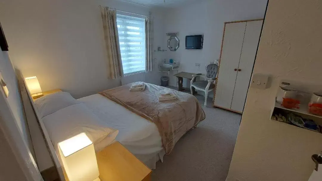 Superior King Room in The Clifton at Paignton Superior King Room in The Clifton at Paignton