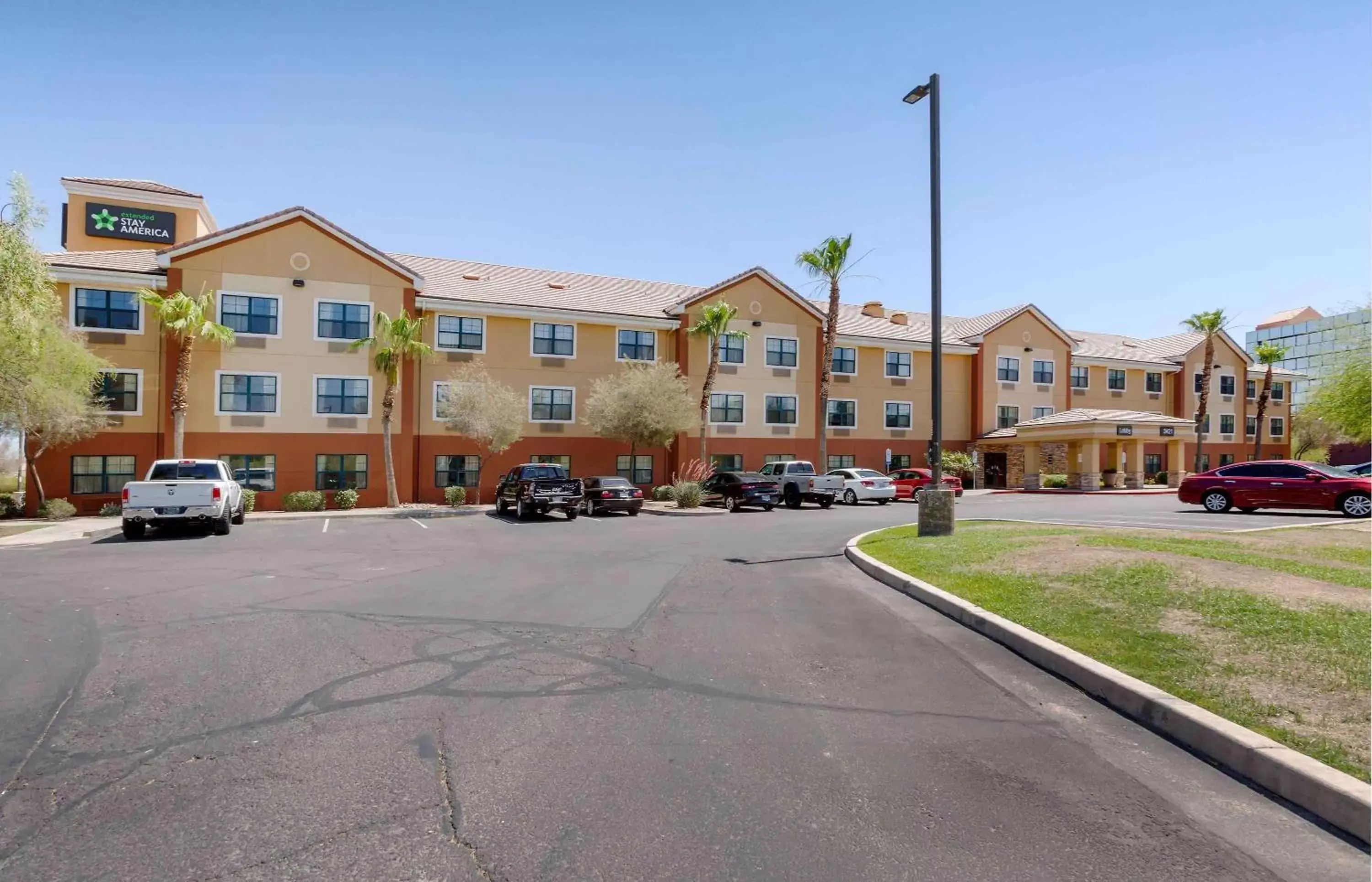 Property Building in Extended Stay America Suites - Phoenix - Airport