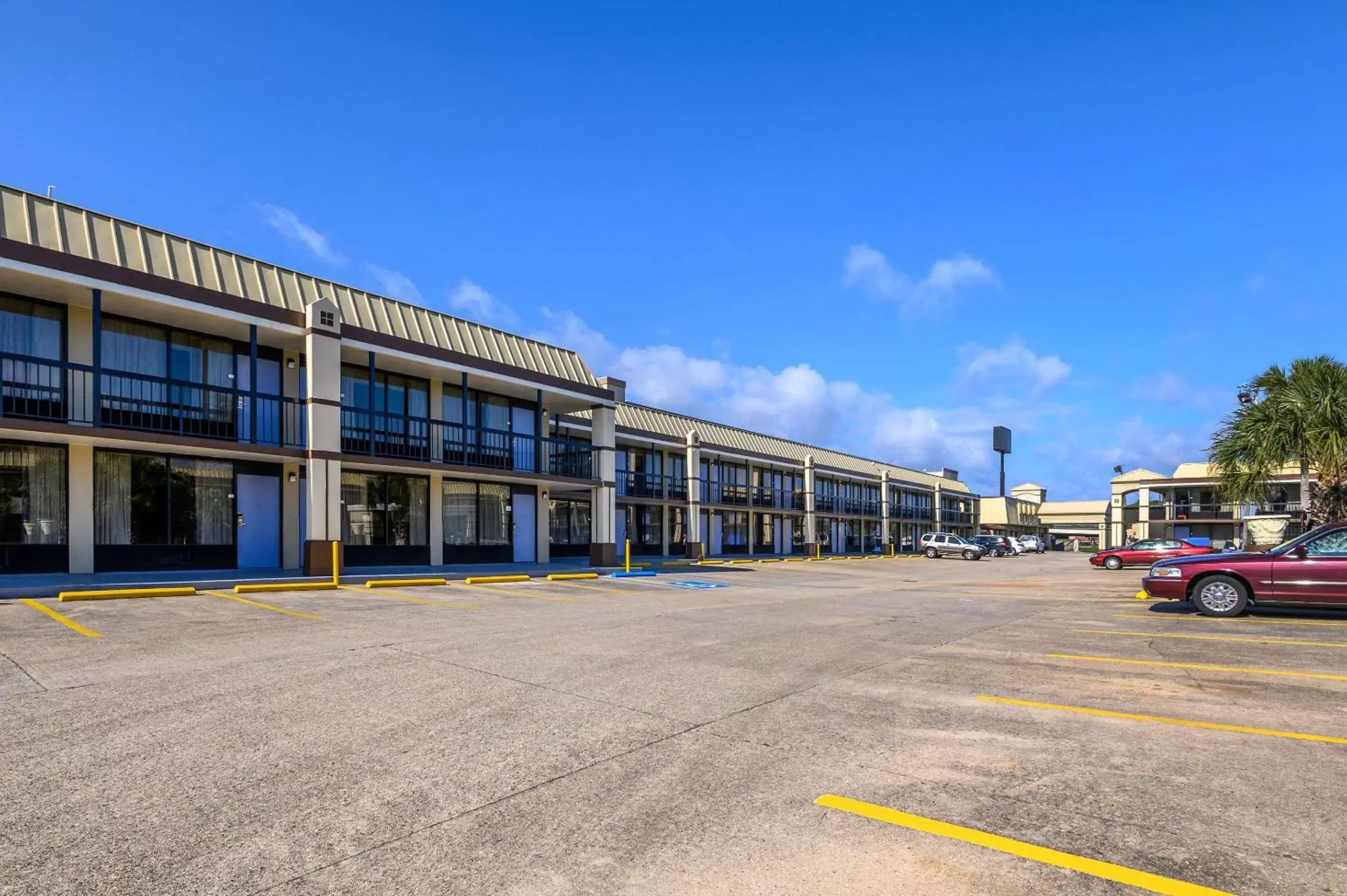 Property building in Quality Inn New Orleans I-10 East Property building in Quality Inn New Orleans I-10 East