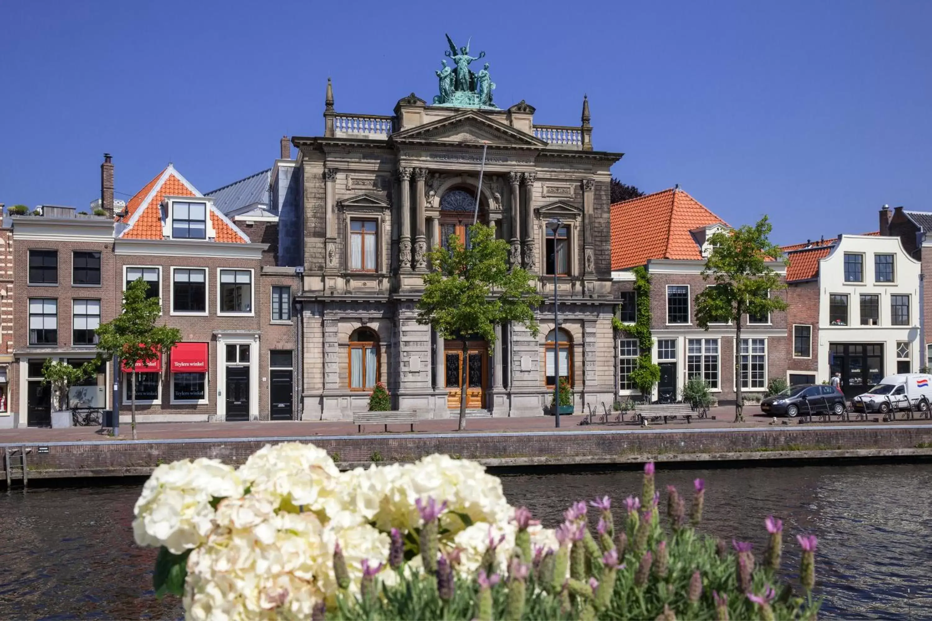 Area and facilities, Property Building in Van der Valk Hotel Haarlem