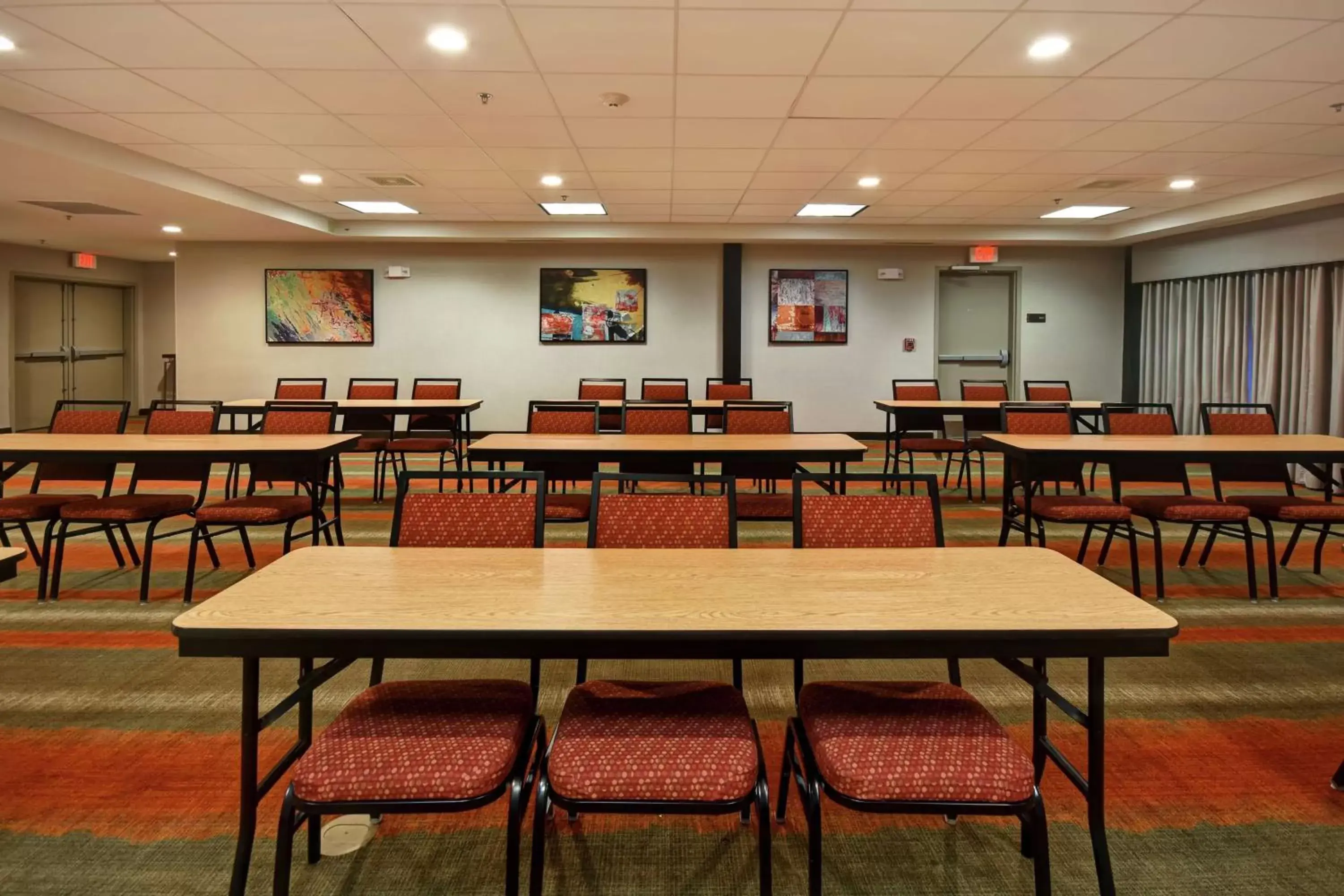 Meeting/conference room, Restaurant/Places to Eat in Homewood Suites By Hilton Dubois, Pa