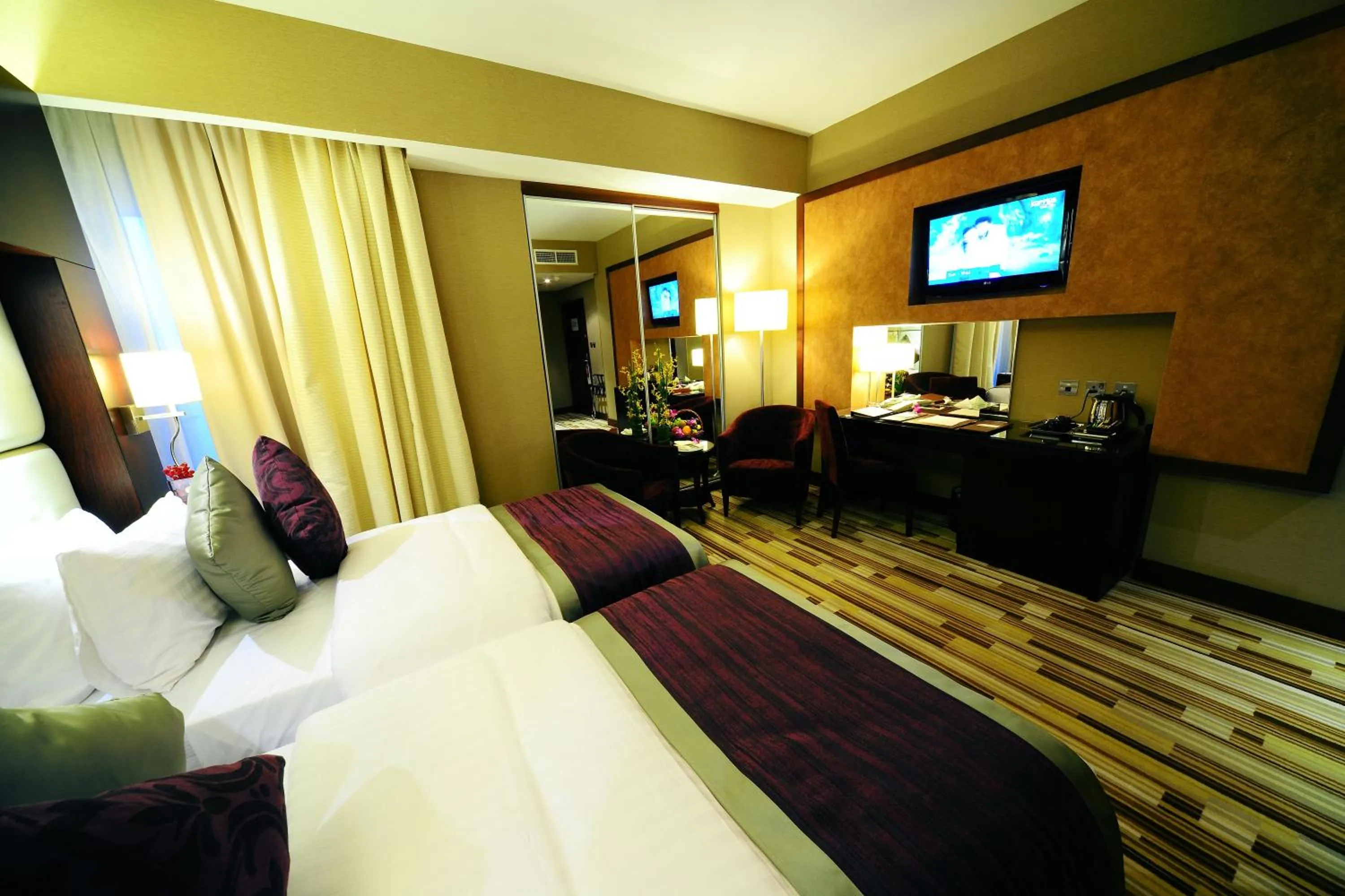 Coffee/tea facilities in Monaco Hotel