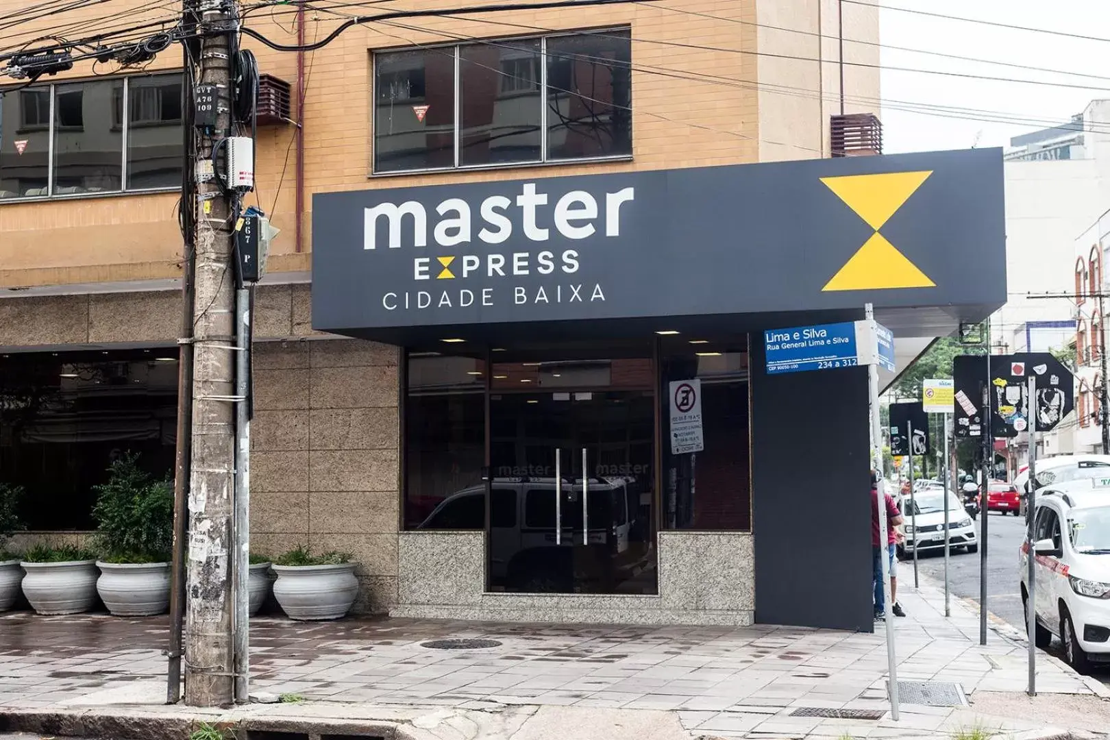 Facade/entrance in Master Express Cidade Baixa - Próximo à UFRGS e à Santa Casa