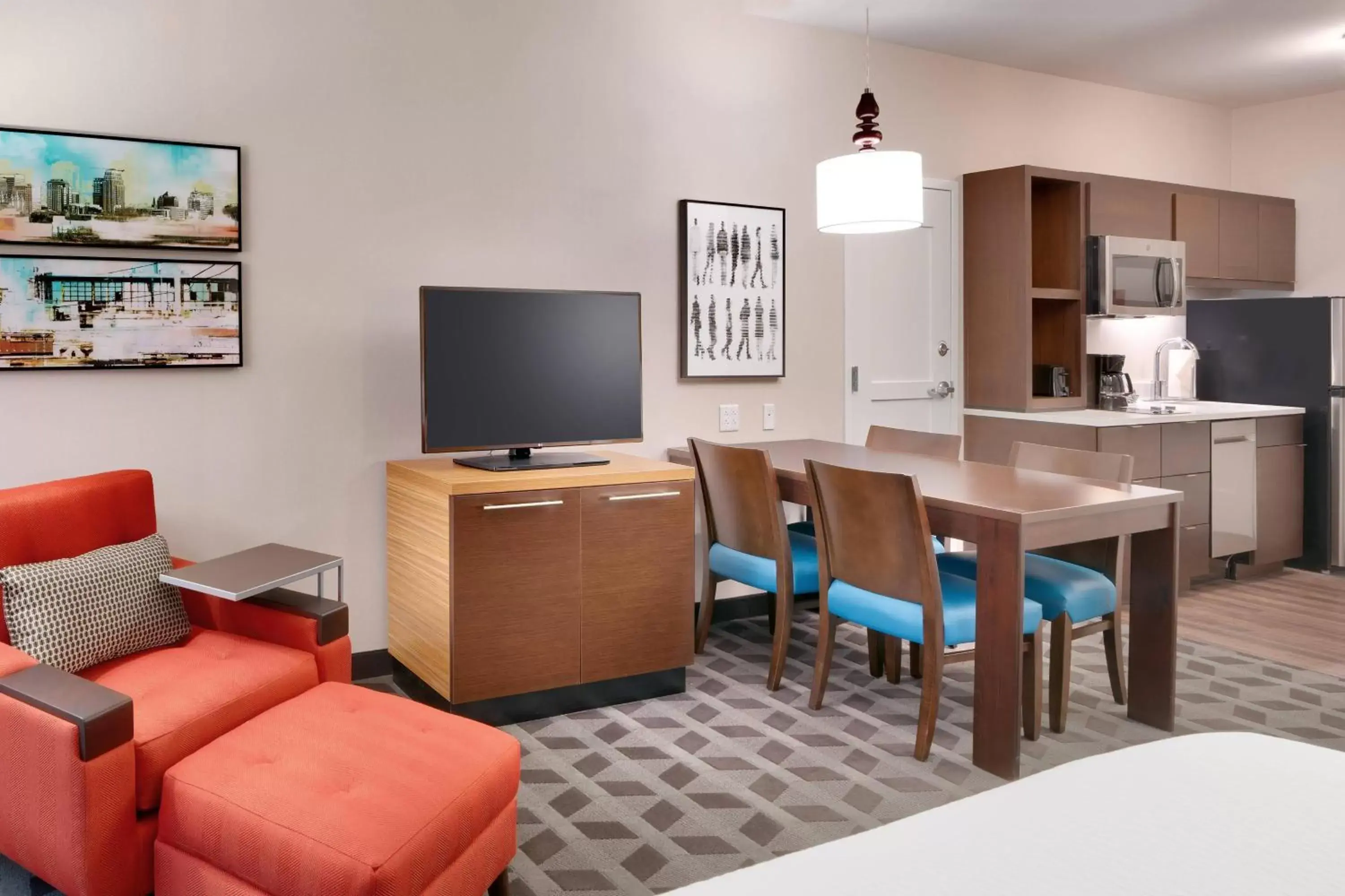 Living room, TV/Entertainment Center in TownePlace Suites by Marriott Salt Lake City Downtown