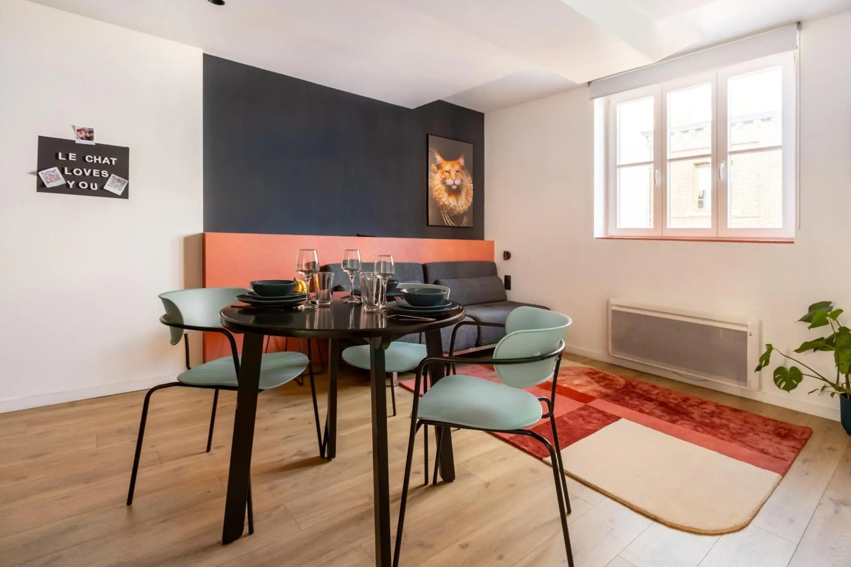 Living room, Dining Area in Le Chat Qui Dort - Vieux Lille II