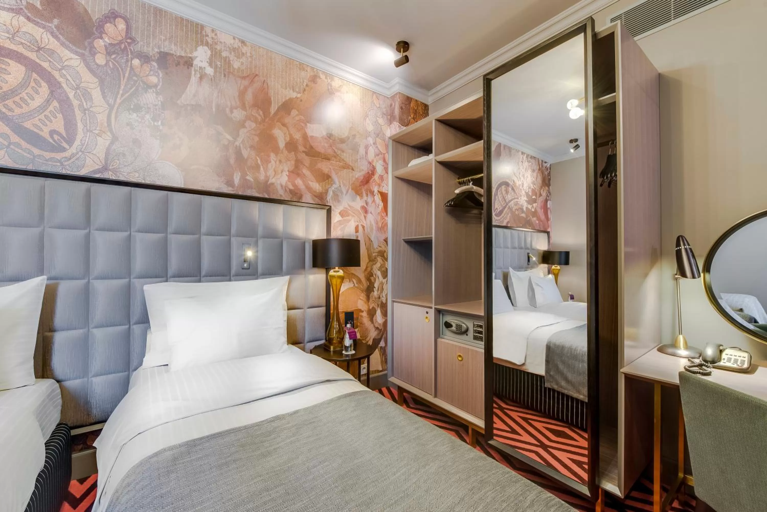 Bedroom, Bed in Grand Poet Hotel and SPA by Semarah