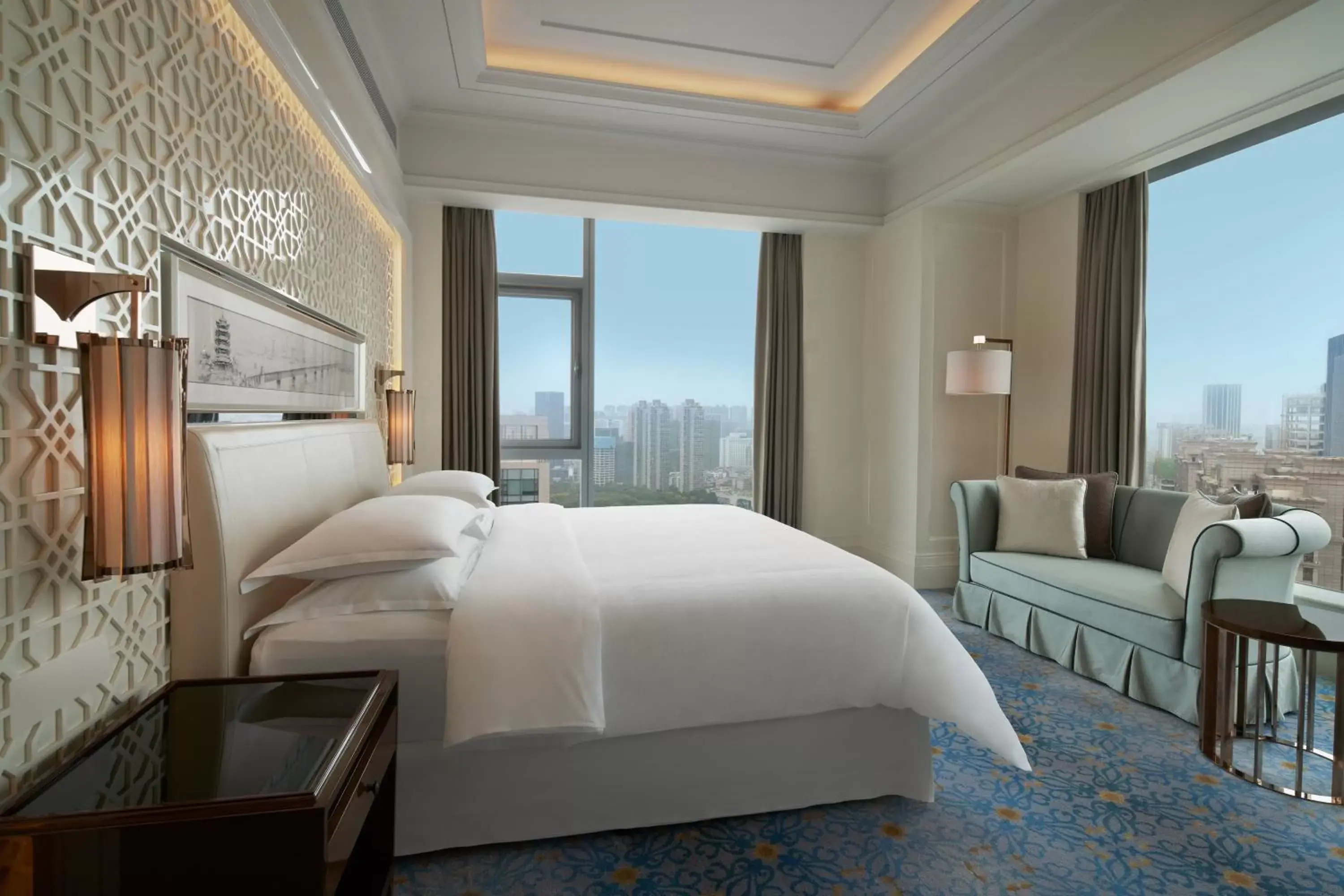 Photo of the whole room in Sheraton Grand Wuhan Hankou Hotel - Let's take a look at the moment of Wuhan