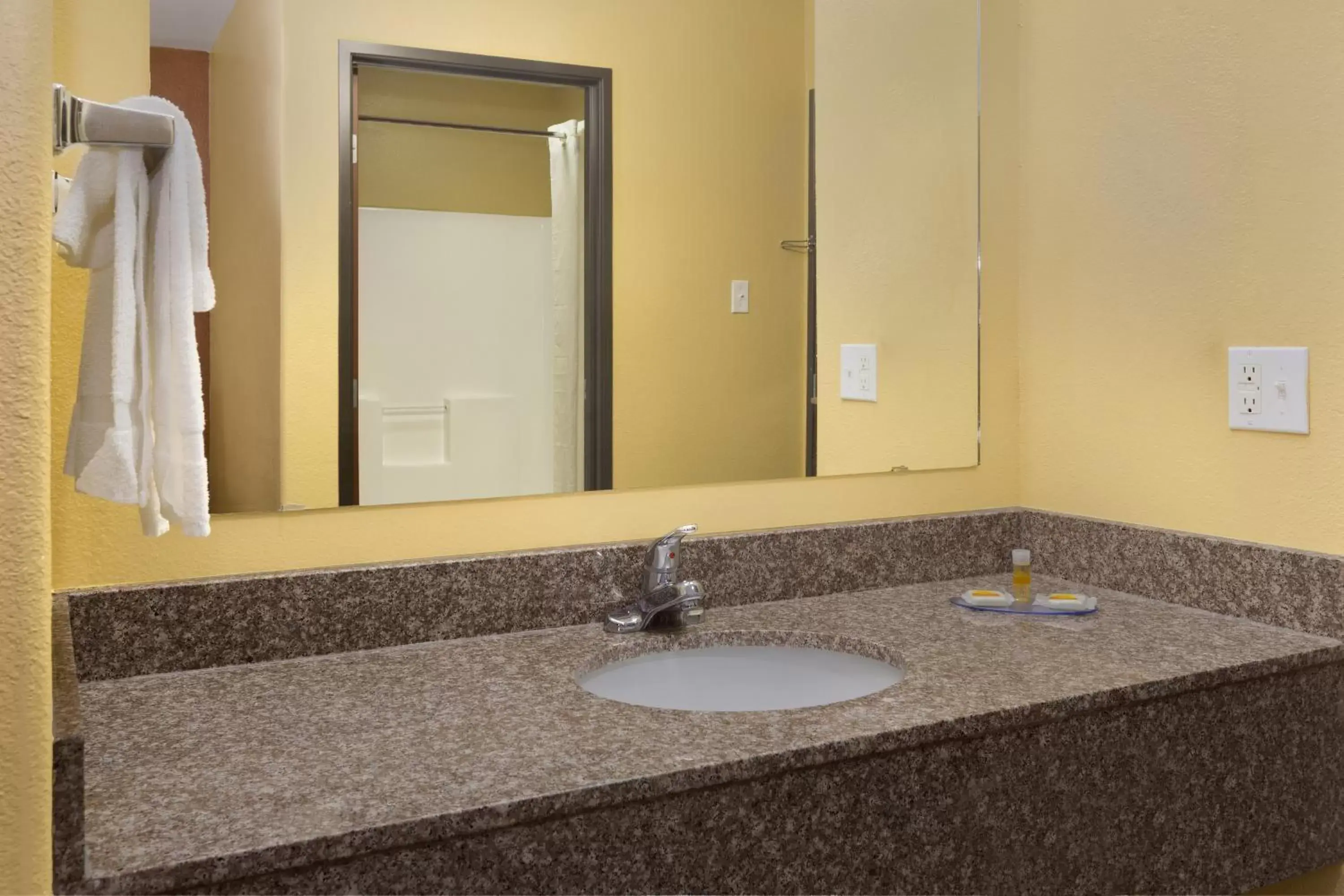 Area and facilities, Bathroom in Days Inn by Wyndham Lumberton