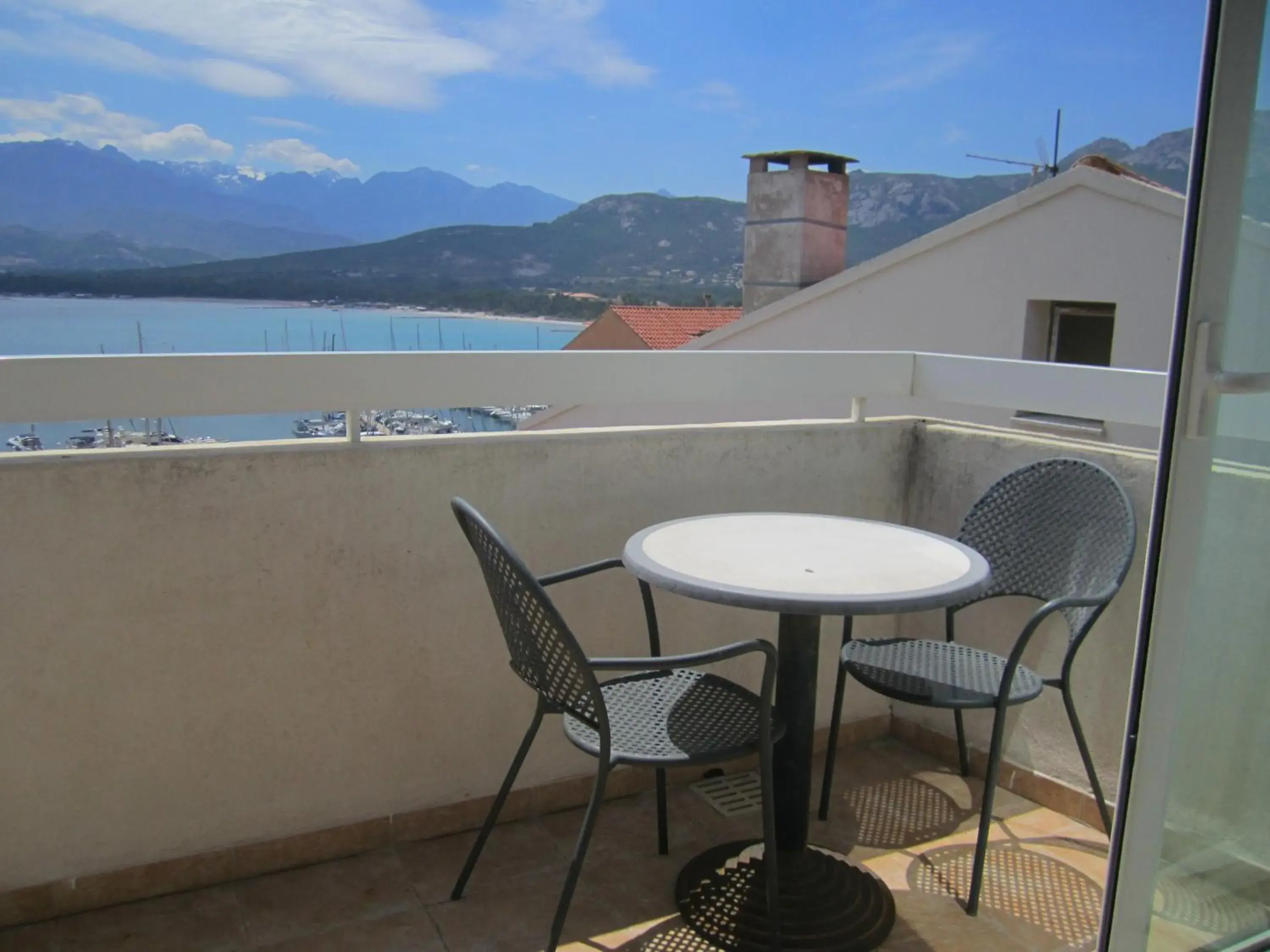 View (from property/room), Balcony/Terrace in Hôtel Le Rocher