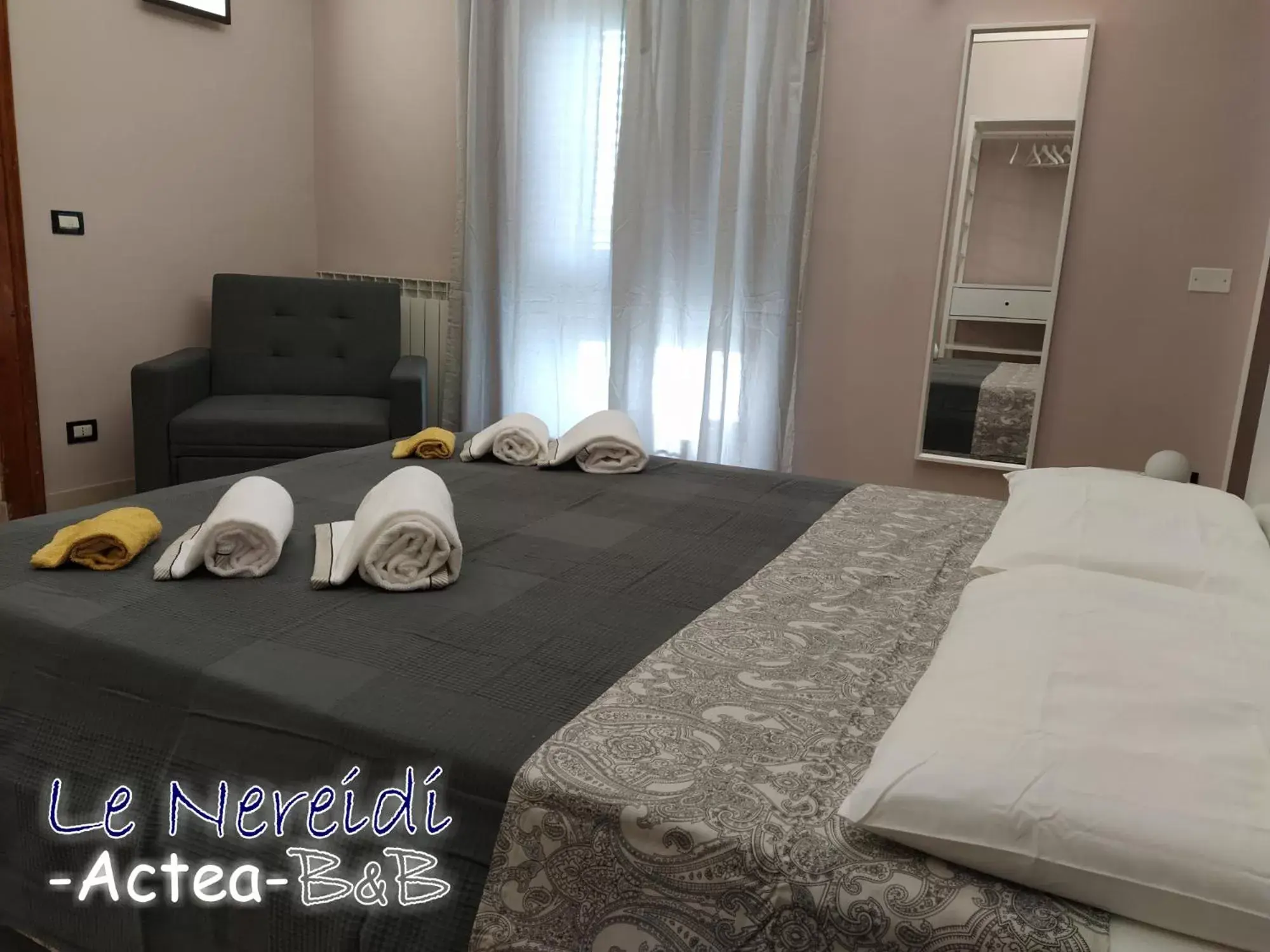 Bed in Le Nereidi b&b Acireale Centro