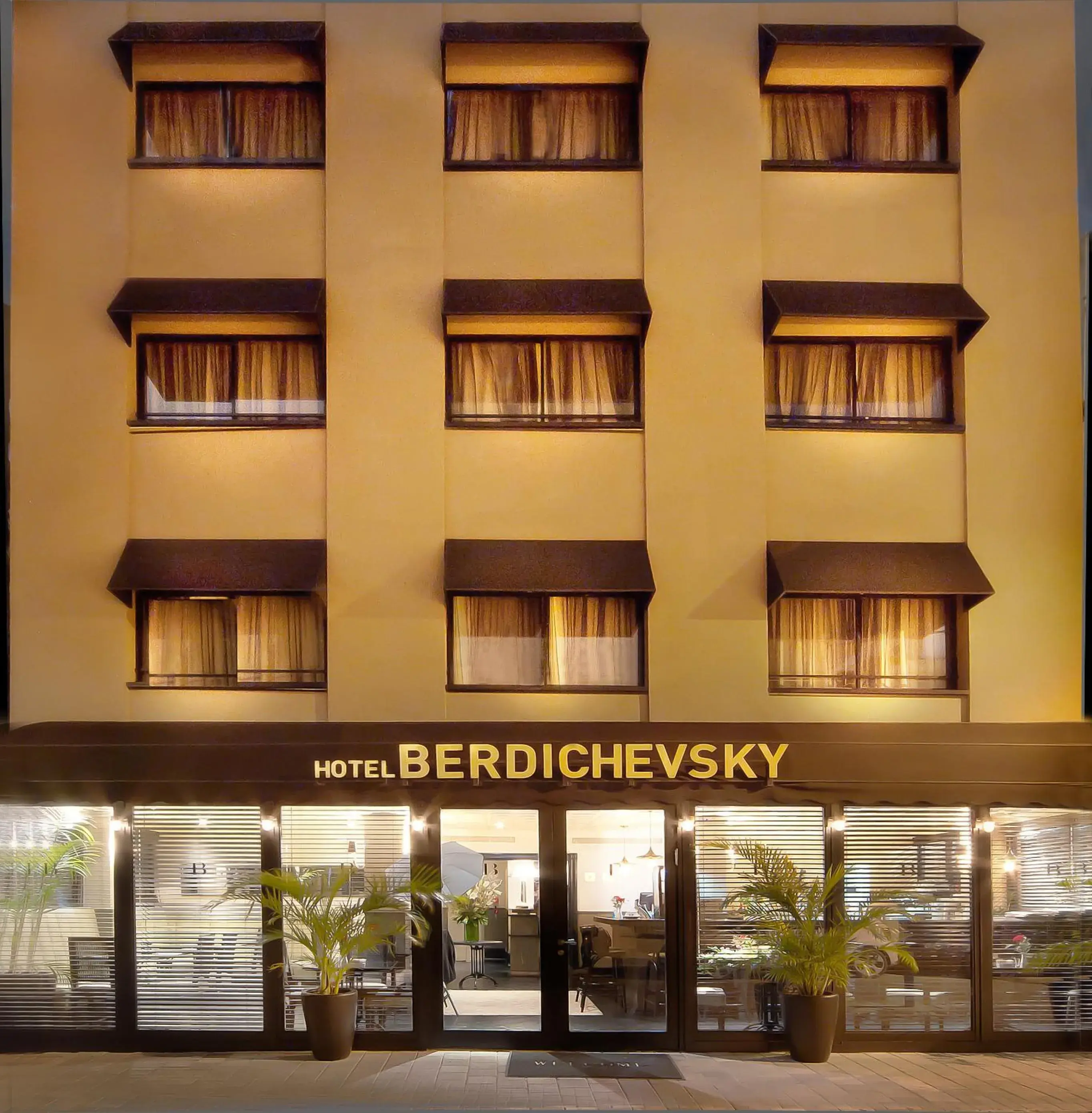 Property Building in Hotel B Berdichevsky