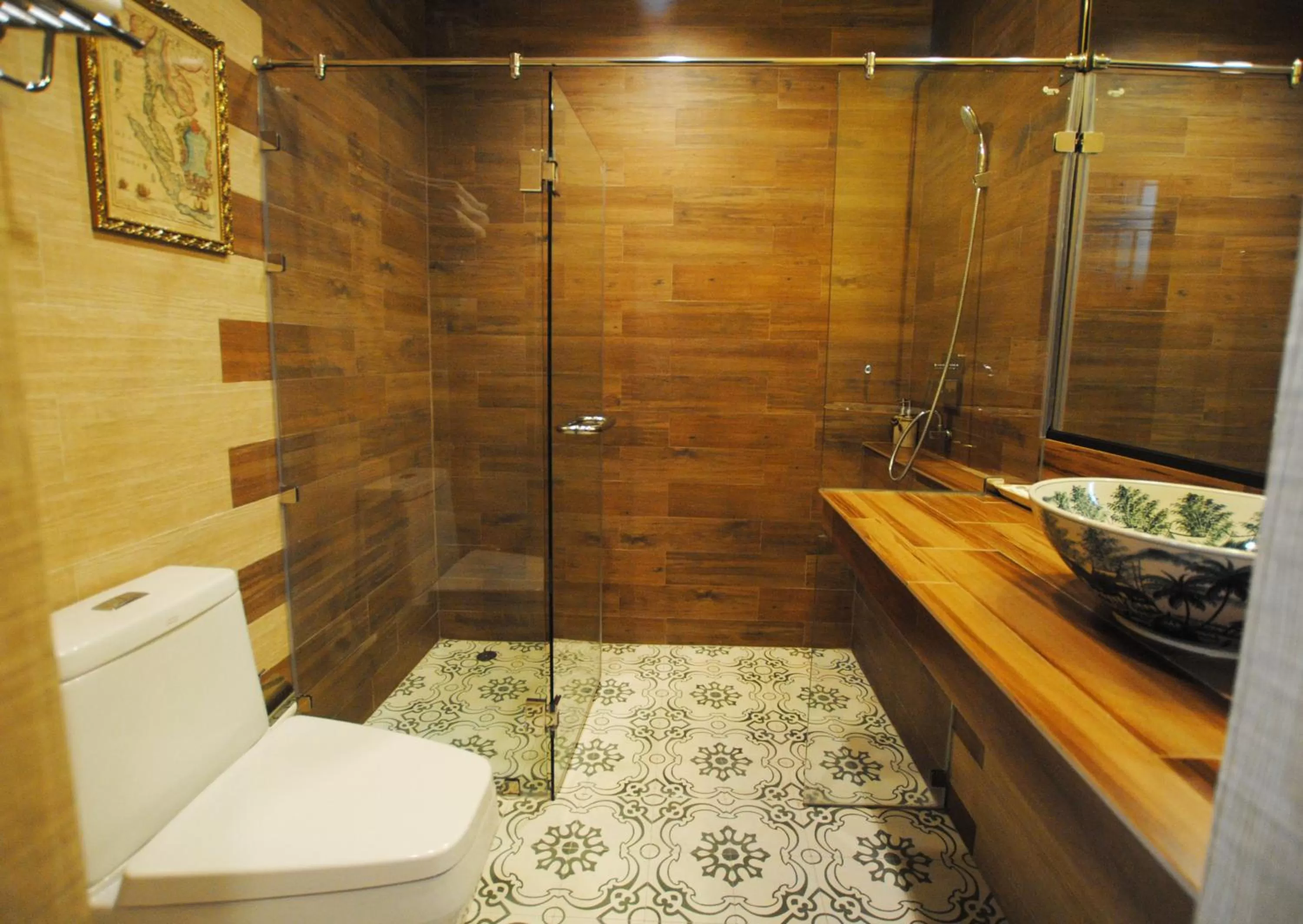 Bathroom in Focal Local Bed & Breakfast