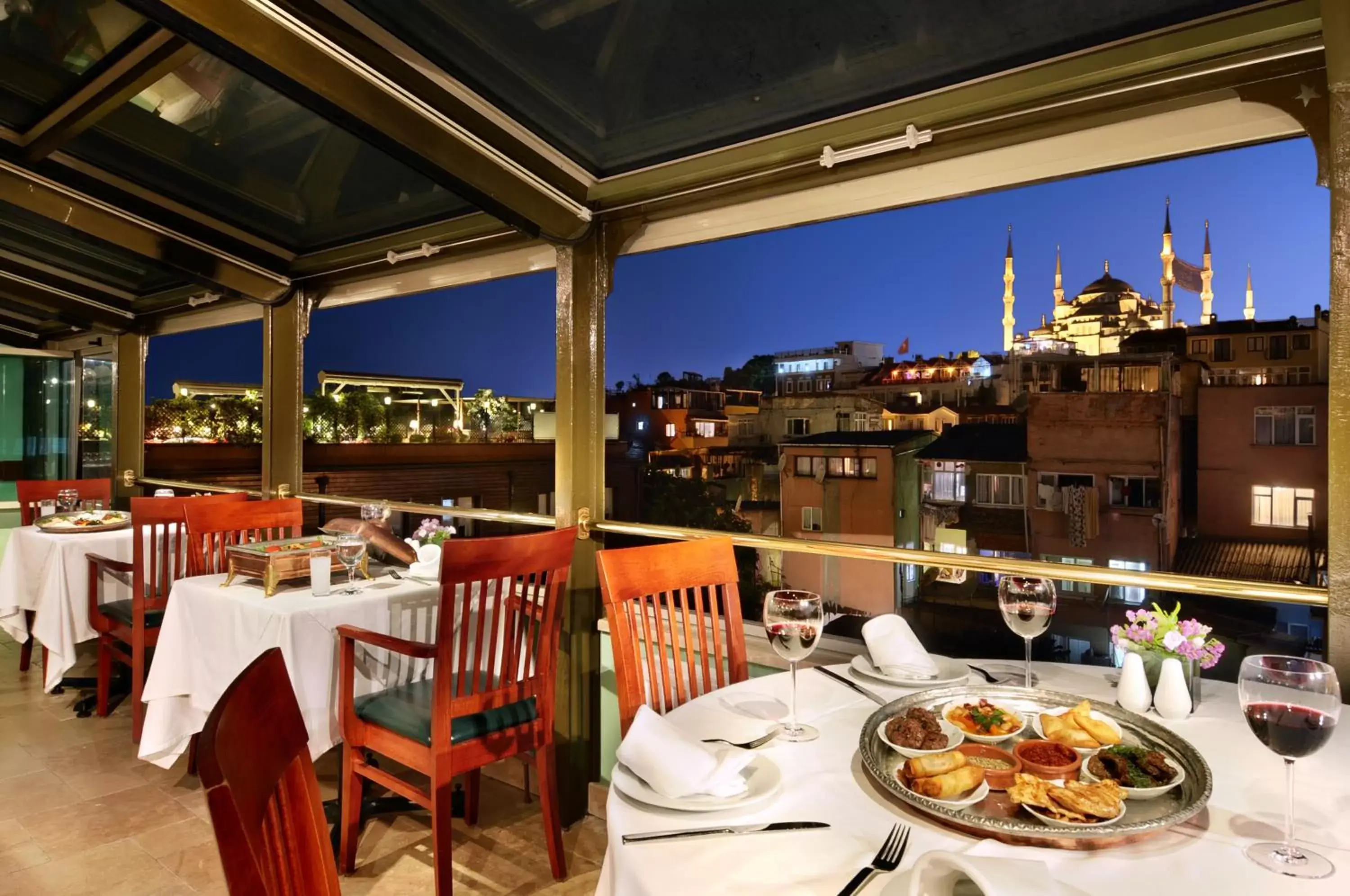 Restaurant/Places to Eat in Armada Istanbul Old City Hotel