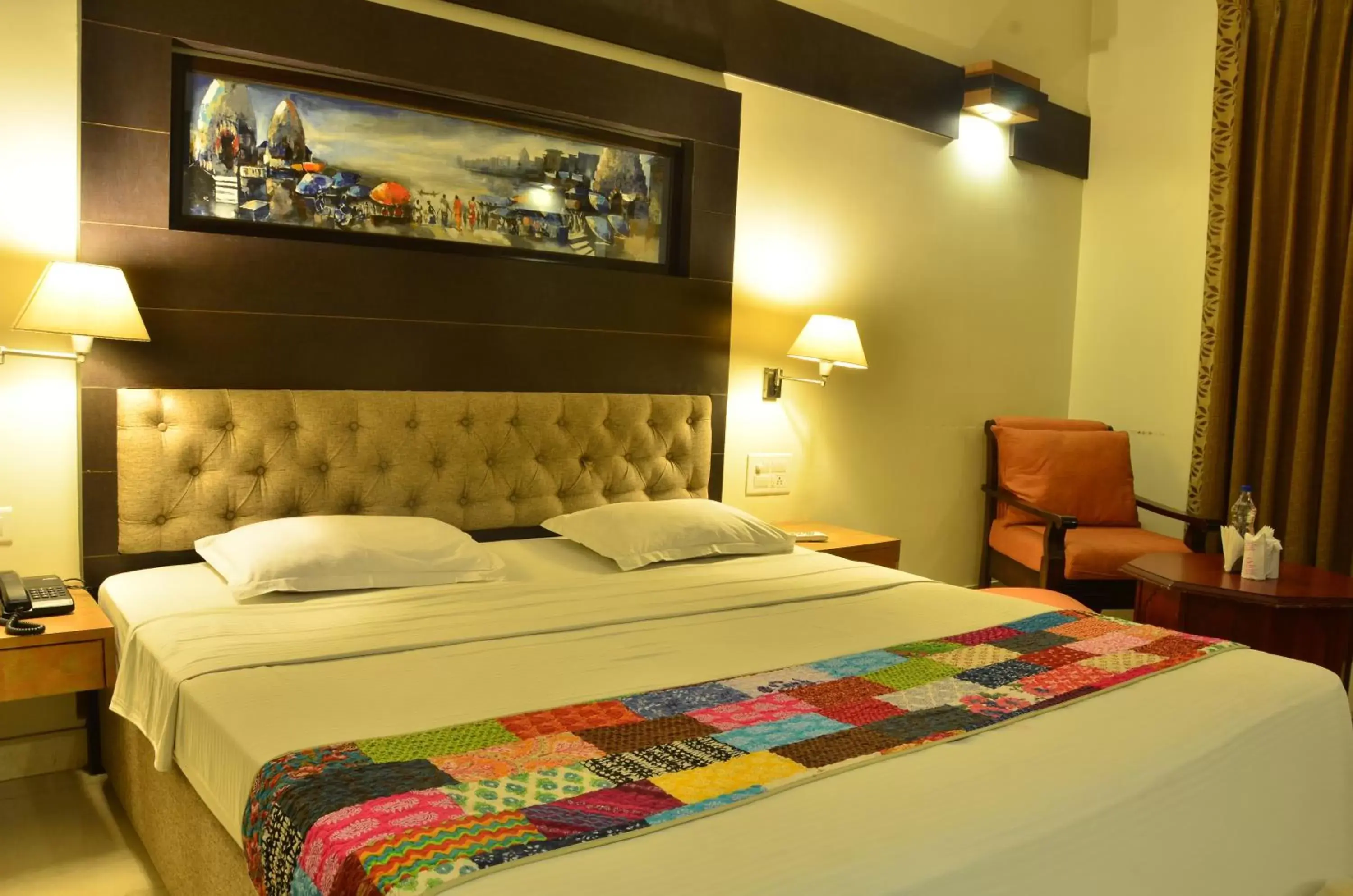 View (from property/room), Bed in Hotel H R Palace View (from property/room), Bed in Hotel H R Palace