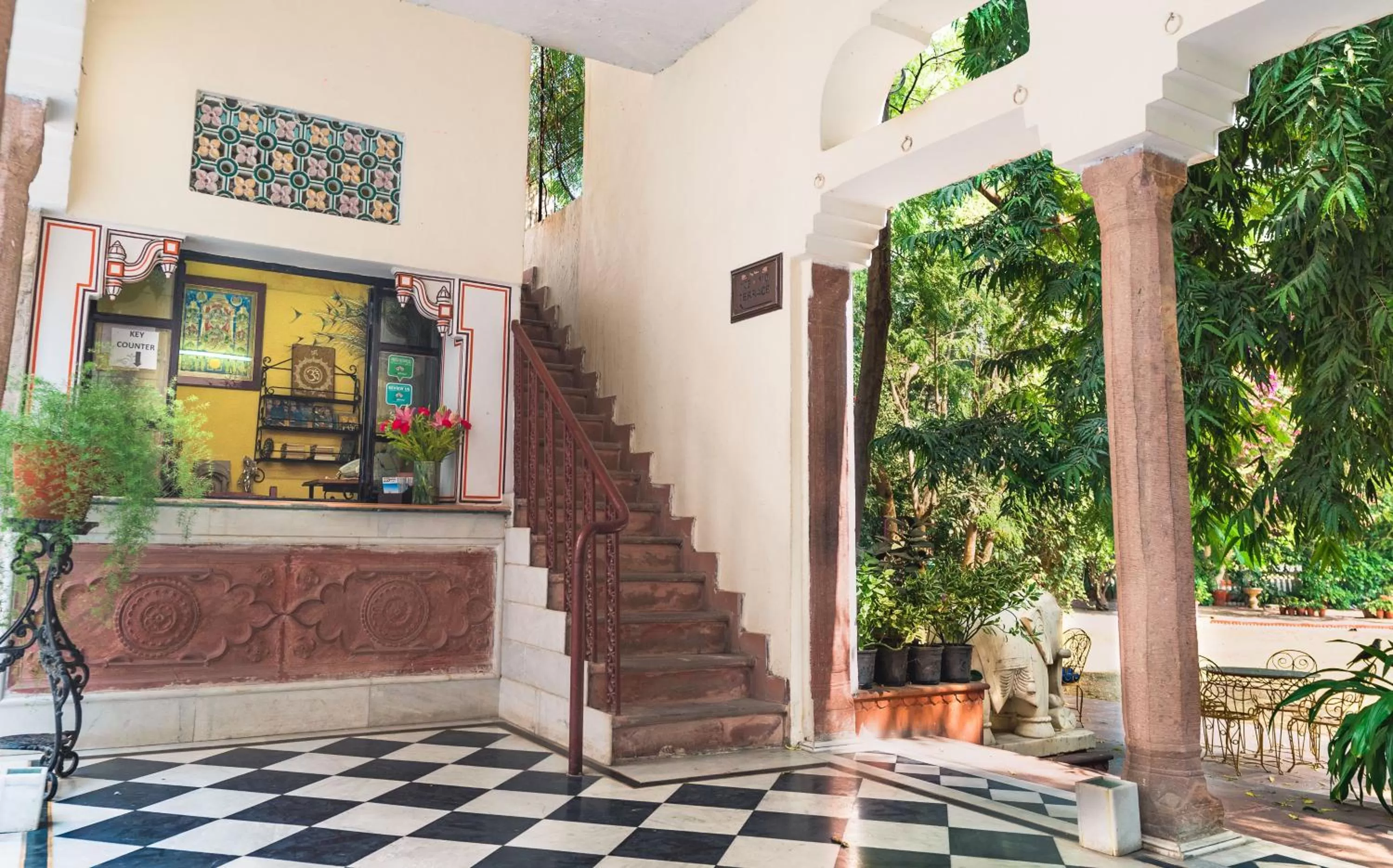 Garden in Diggi Palace - A City Center Hidden Heritage Gem