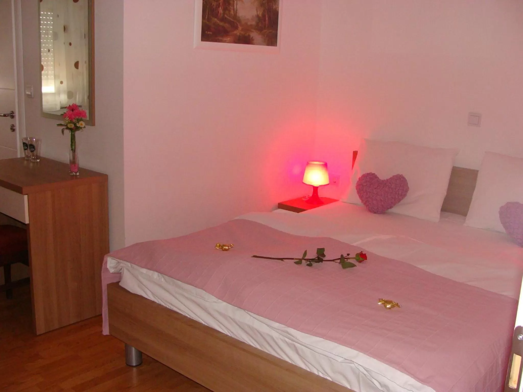 Photo of the whole room, Bed in Lugarnica