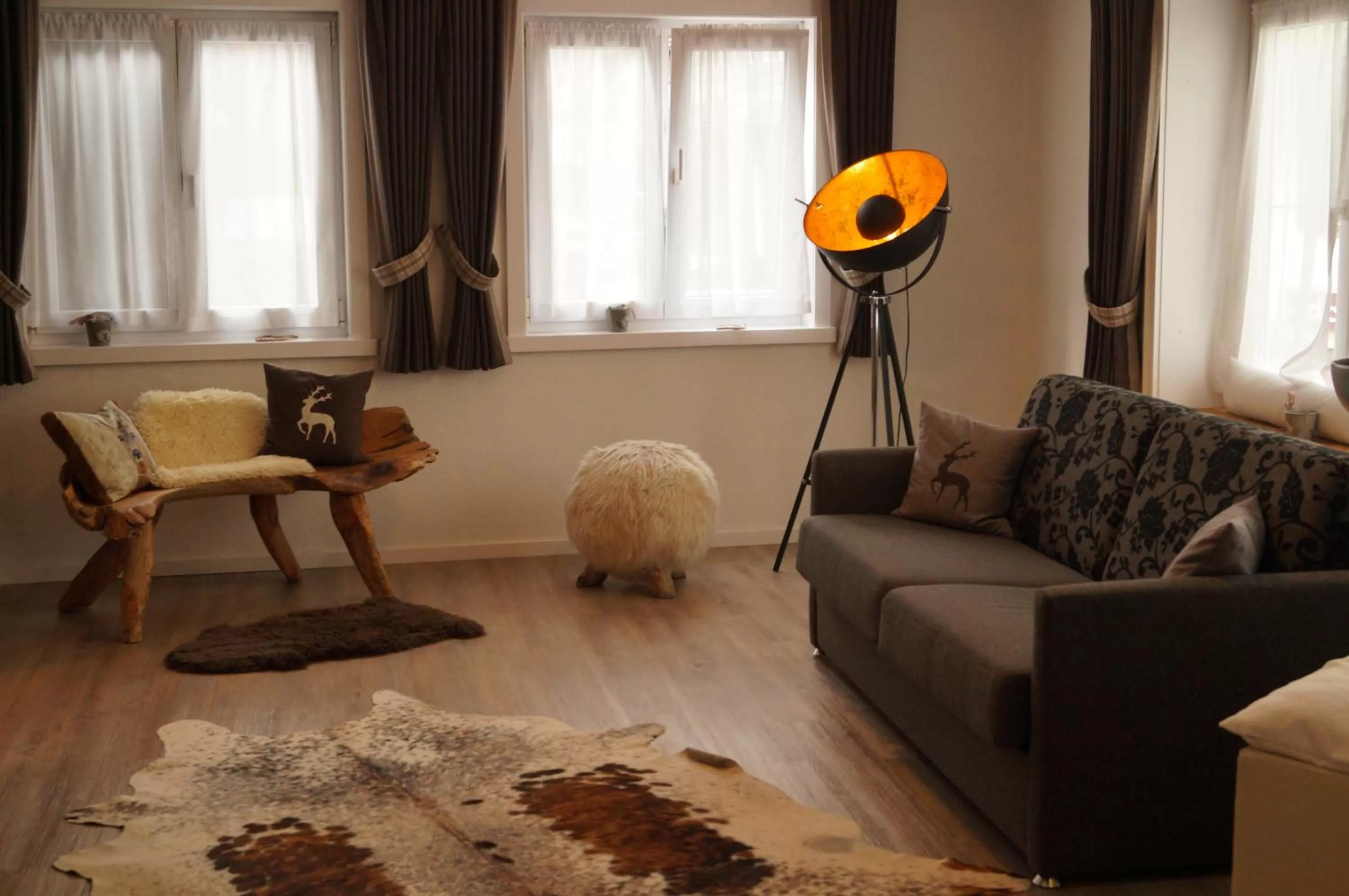 Seating area in Alpin Lifestyle Hotel Löwen & Strauss