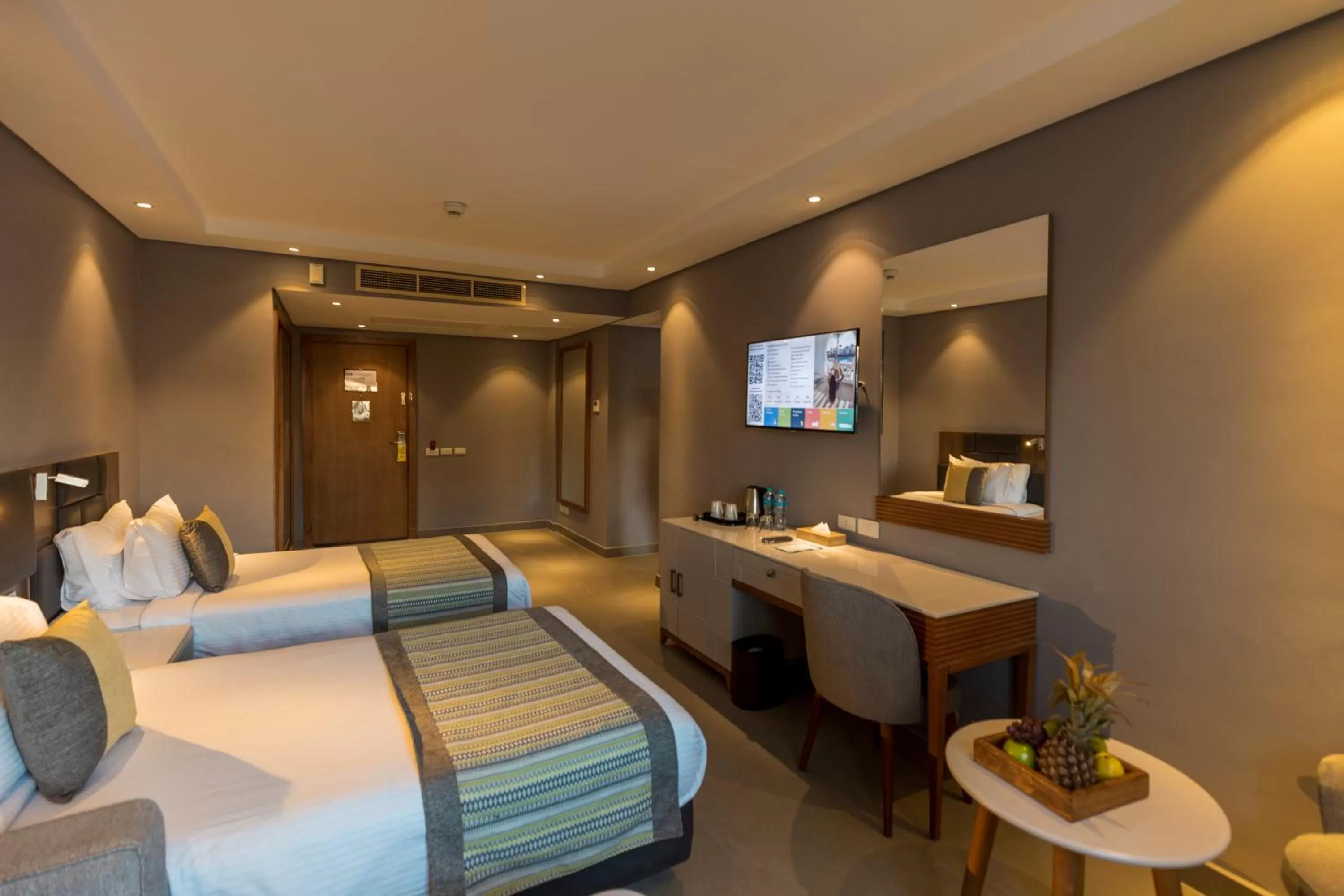 Bedroom, Bed in Sunrise Diamond Beach Resort -Grand Select