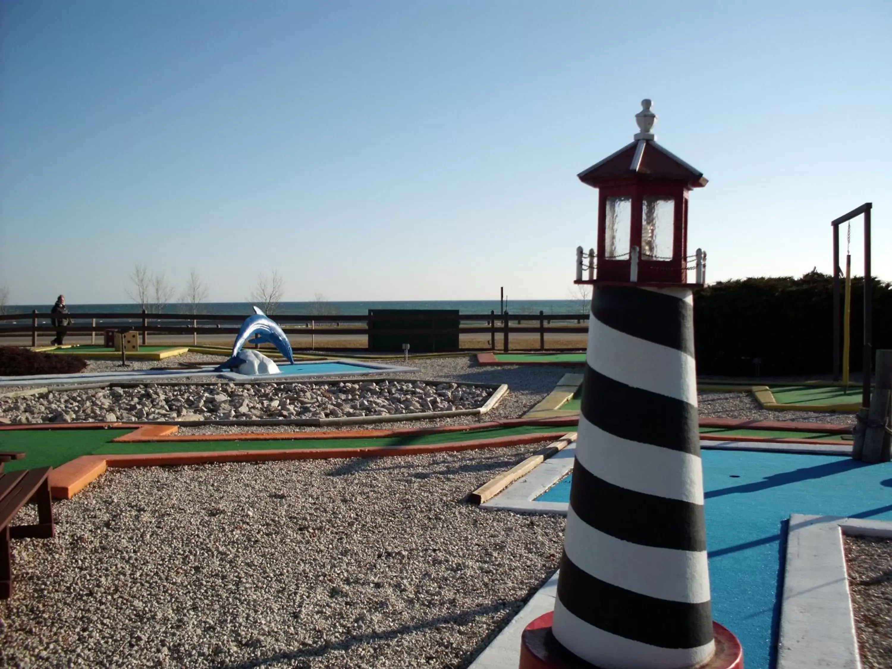 Minigolf in Village Inn on the Lake