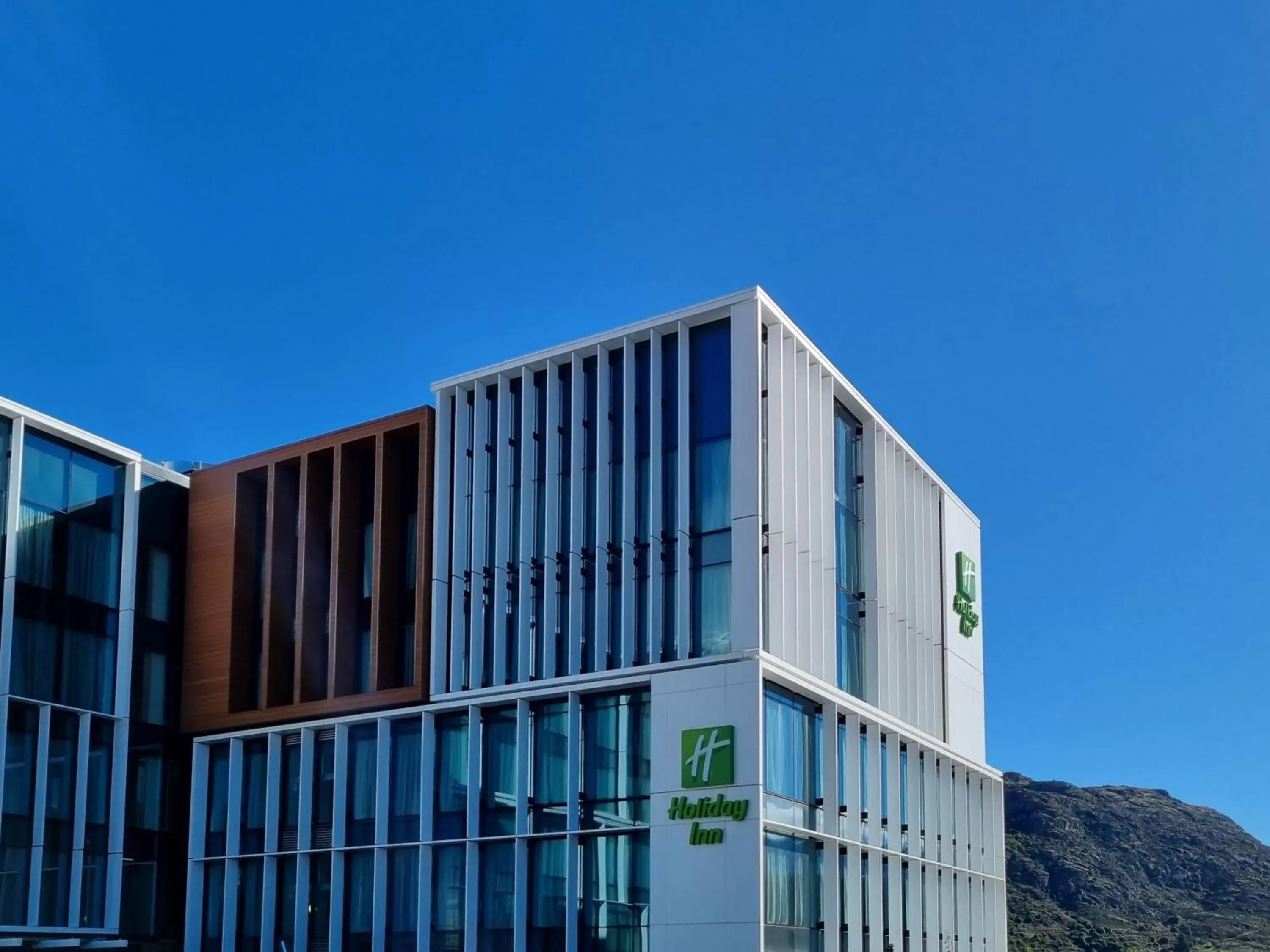 Property Building in Holiday Inn Queenstown Remarkables Park