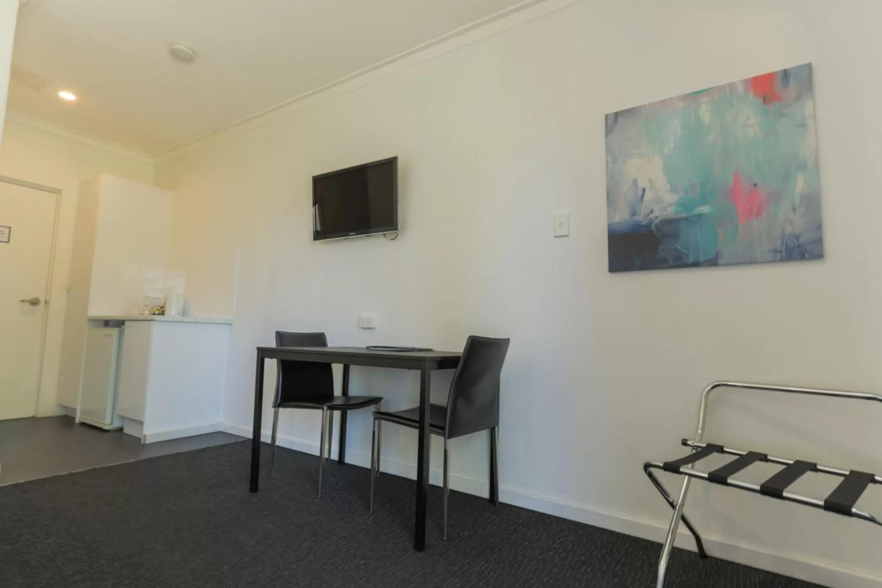 TV and multimedia, TV/Entertainment Center in Manjimup Kingsley Motel