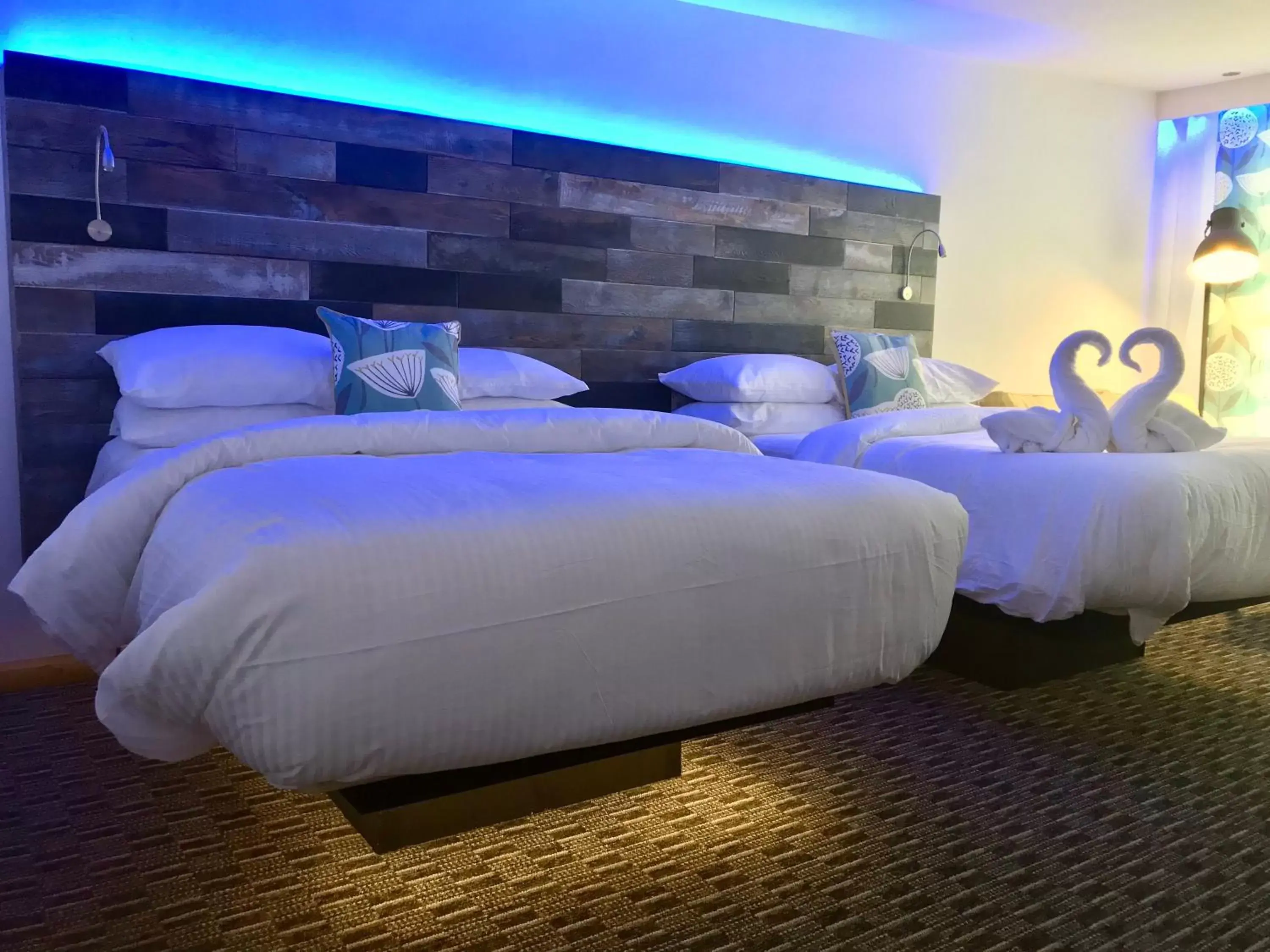 Photo of the whole room, Bed in TheWaterfrontLodges