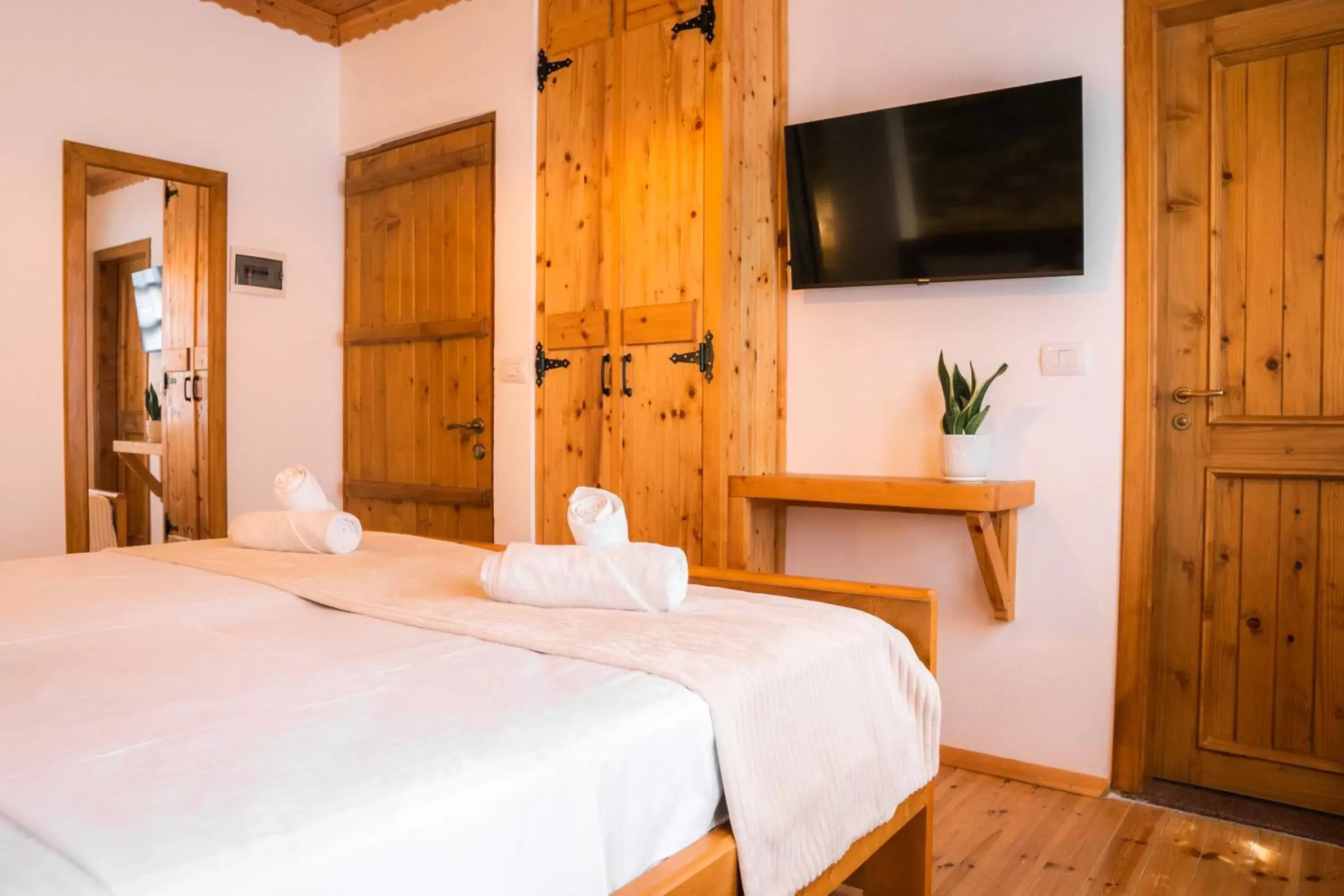 Double Room with Mountain View in Porta7 Hotel Double Room with Mountain View in Porta7 Hotel