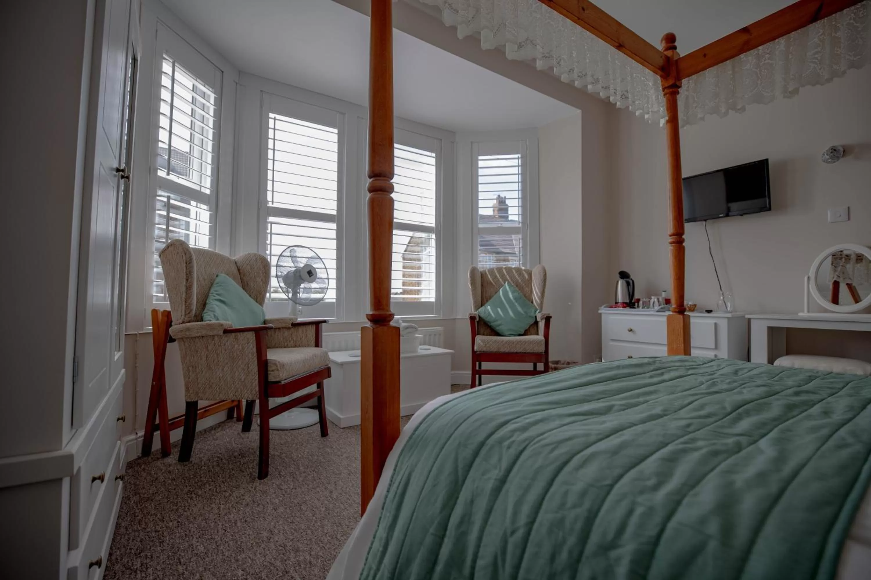 Property building in Claremont Guesthouse