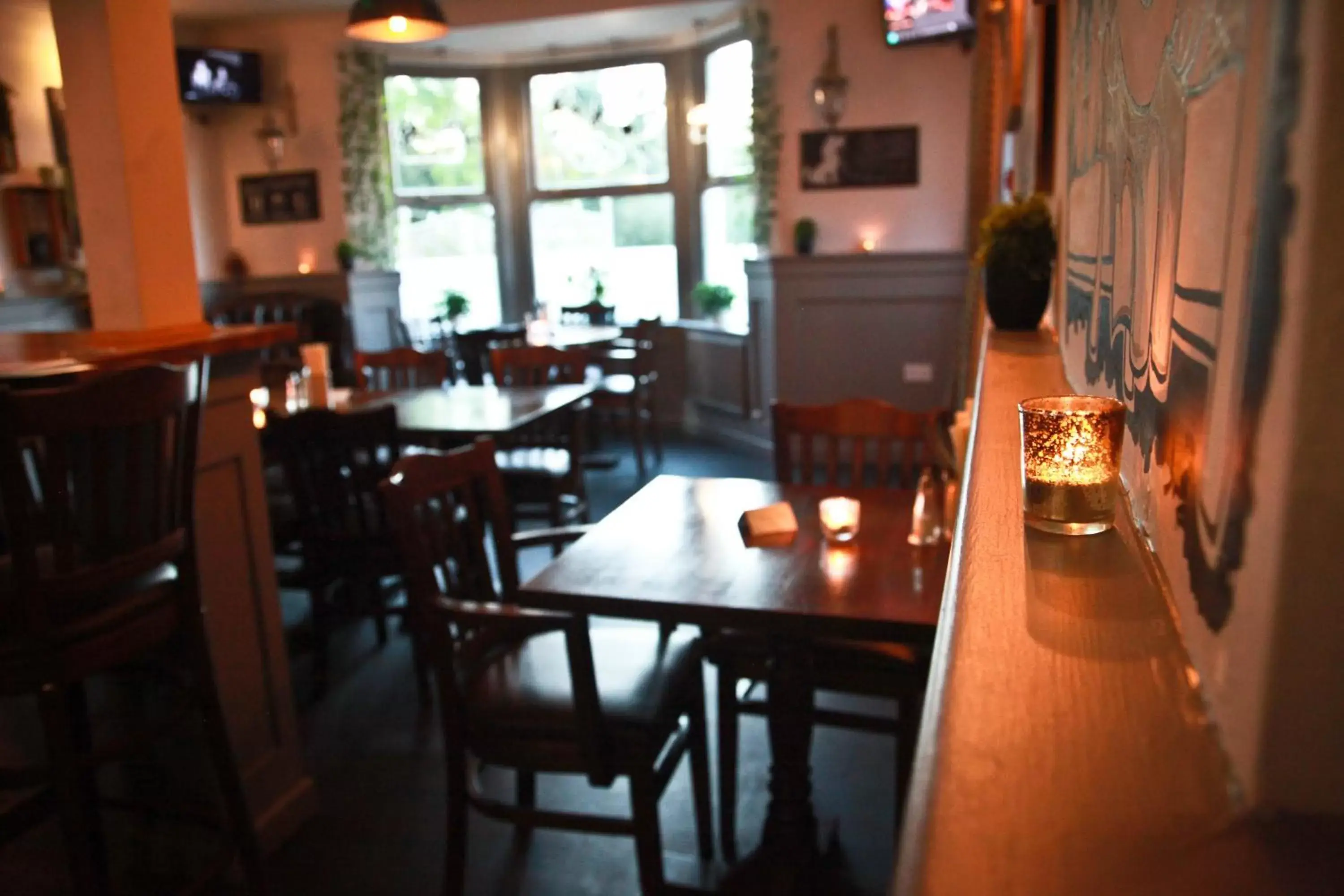 Restaurant/places to eat in Rowton Poplars Hotel Restaurant/places to eat in Rowton Poplars Hotel